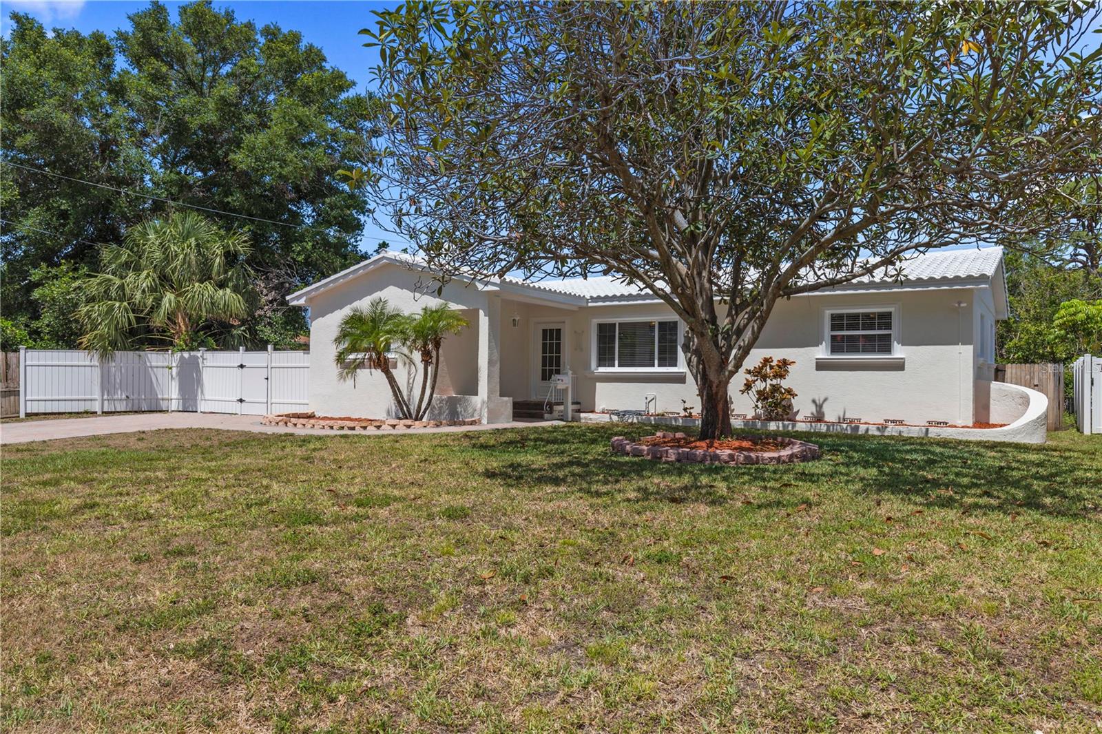 Image 2 of 45 For 6235 17th Avenue N