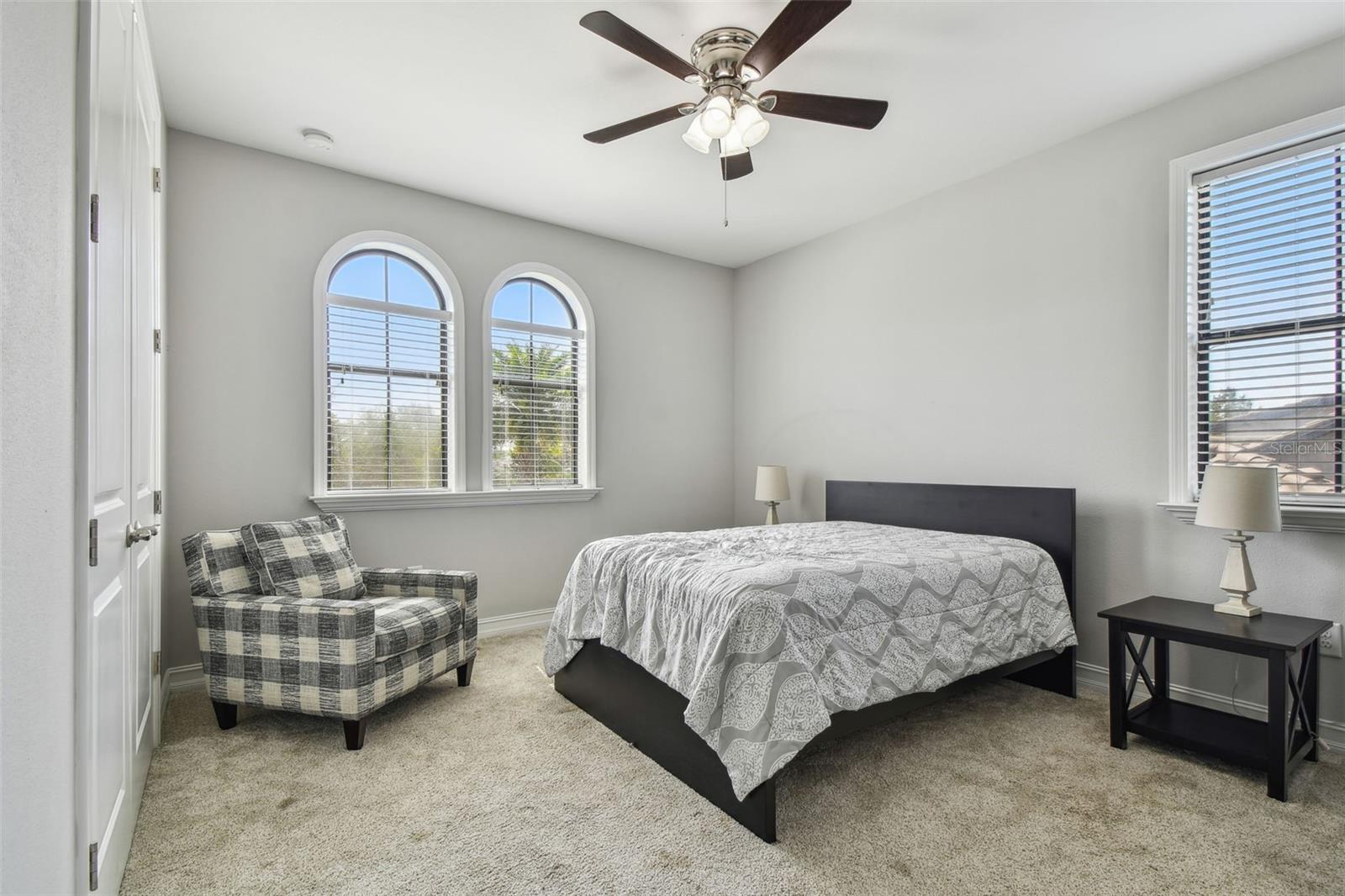 Listing photo id 31 for 17914 Bramshot Place