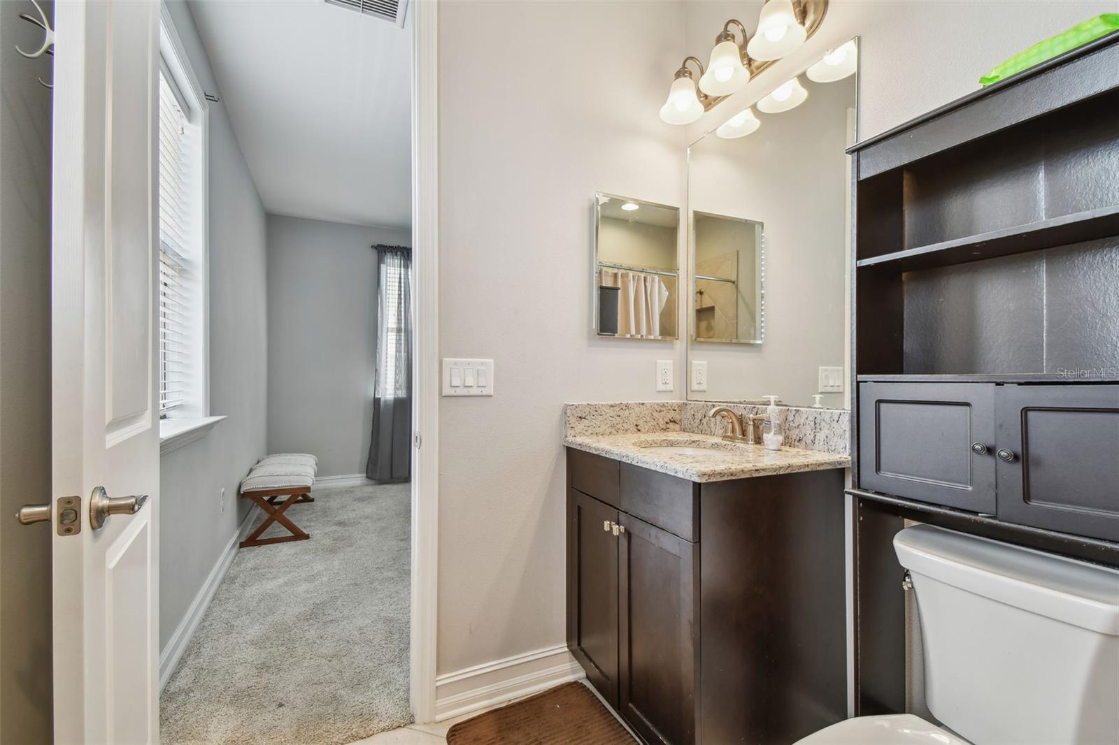 Listing photo id 33 for 17914 Bramshot Place