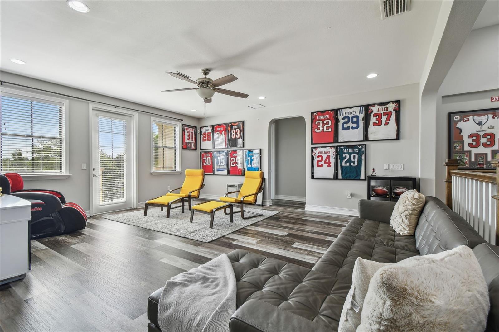 Listing photo id 34 for 17914 Bramshot Place