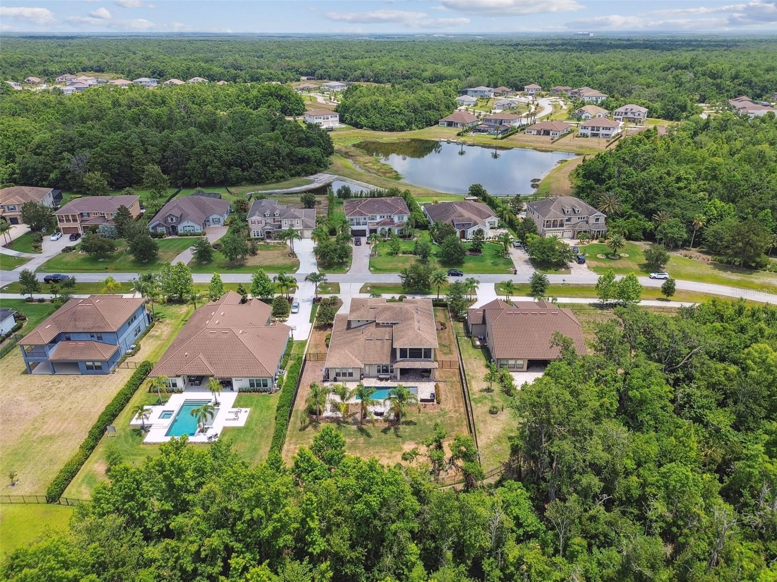 Listing photo id 4 for 17914 Bramshot Place