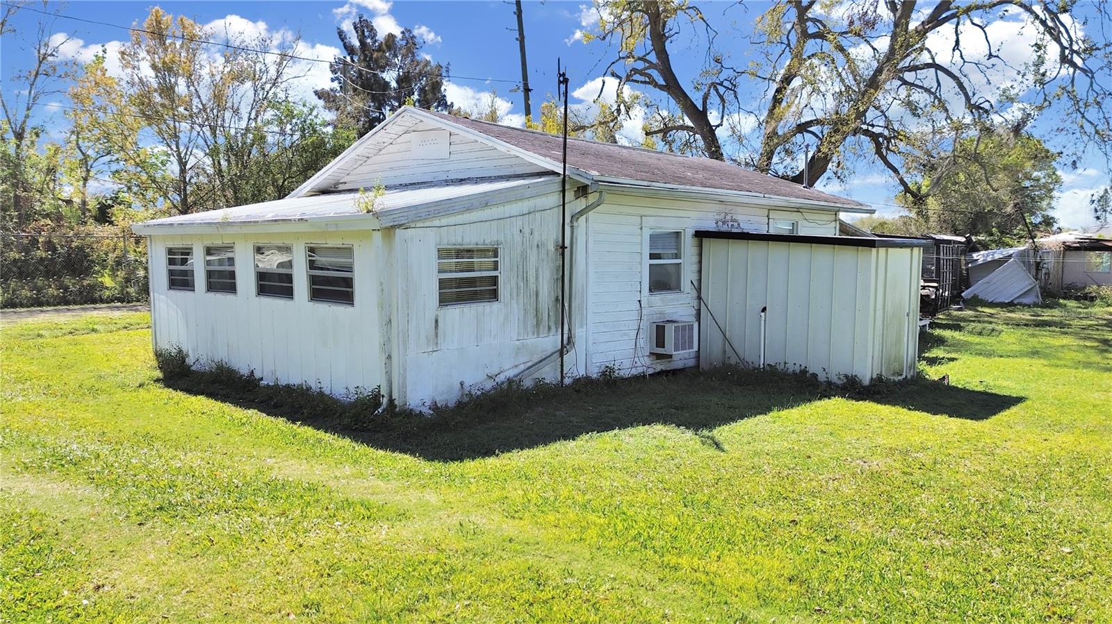 Image 12 of 34 For 6673 146th Avenue N