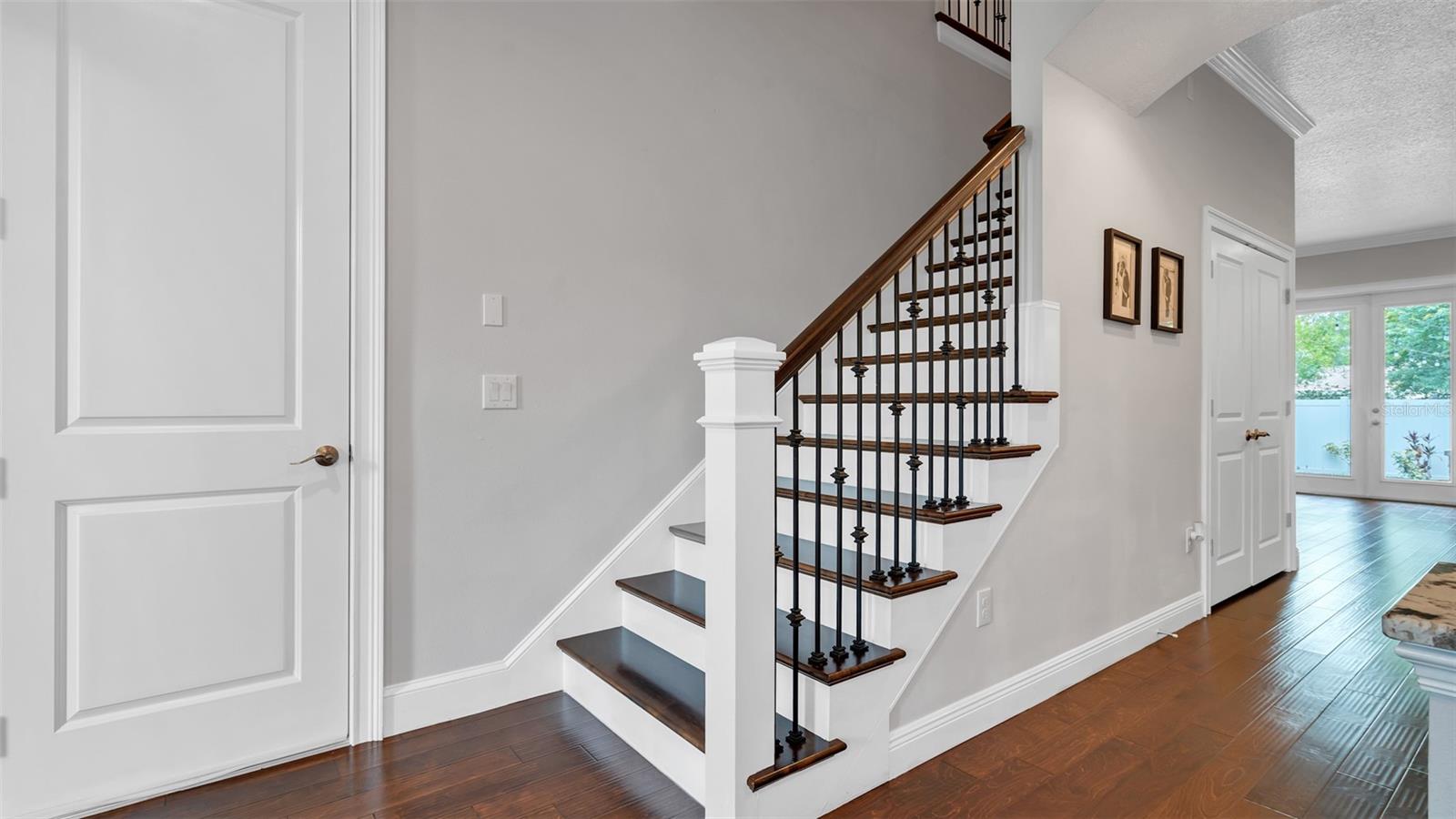 Image 5 of 45 For 4605 Kensington Avenue