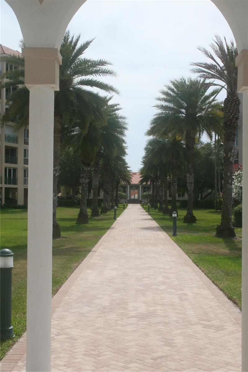 Image 32 of 35 For 4737 Dolphin Cay Lane S 408