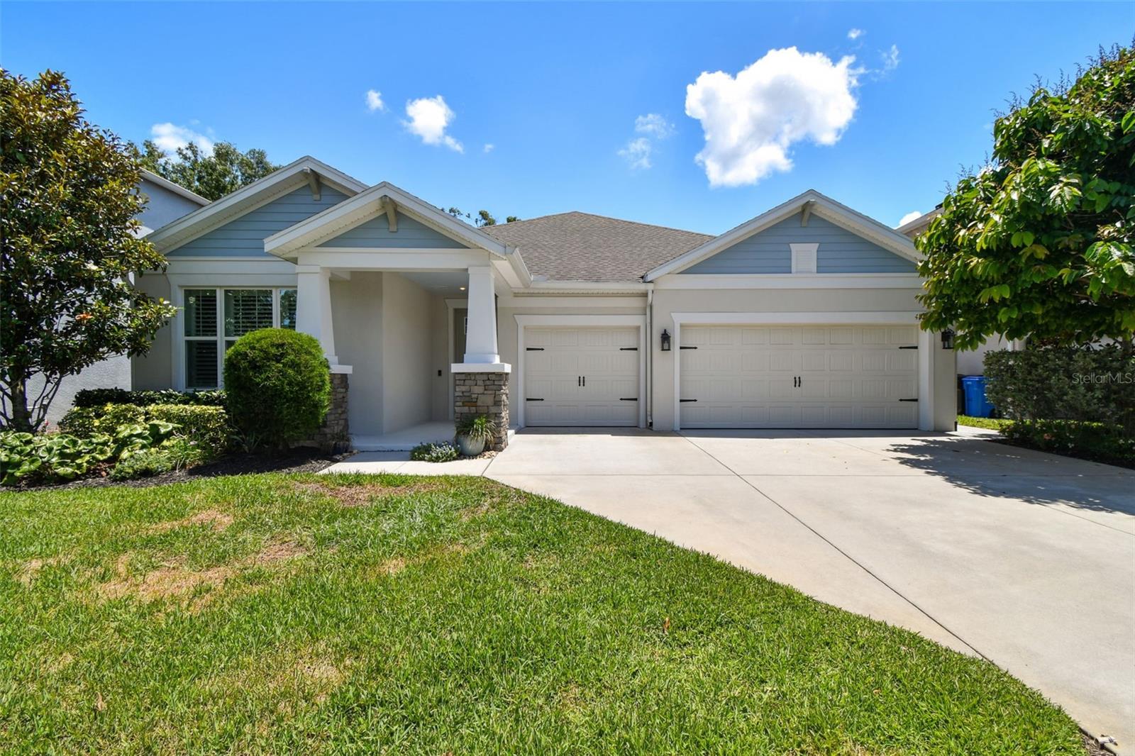 Details for 4918 Lakeshore Oaks Court, TAMPA, FL 33624