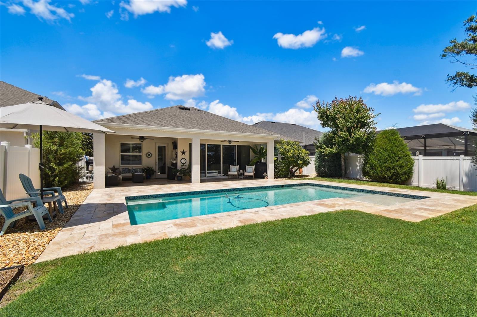 Listing photo id 56 for 4918 Lakeshore Oaks Court