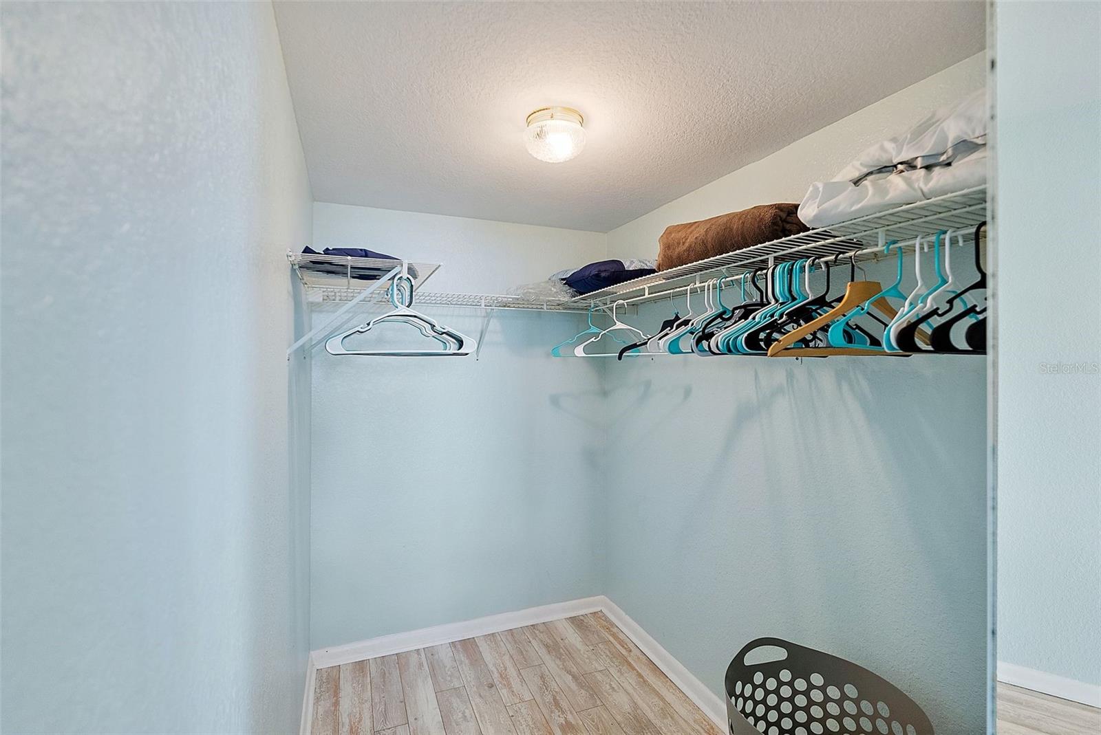 Listing photo id 14 for 6021 Bahia Del Mar Circle 239
