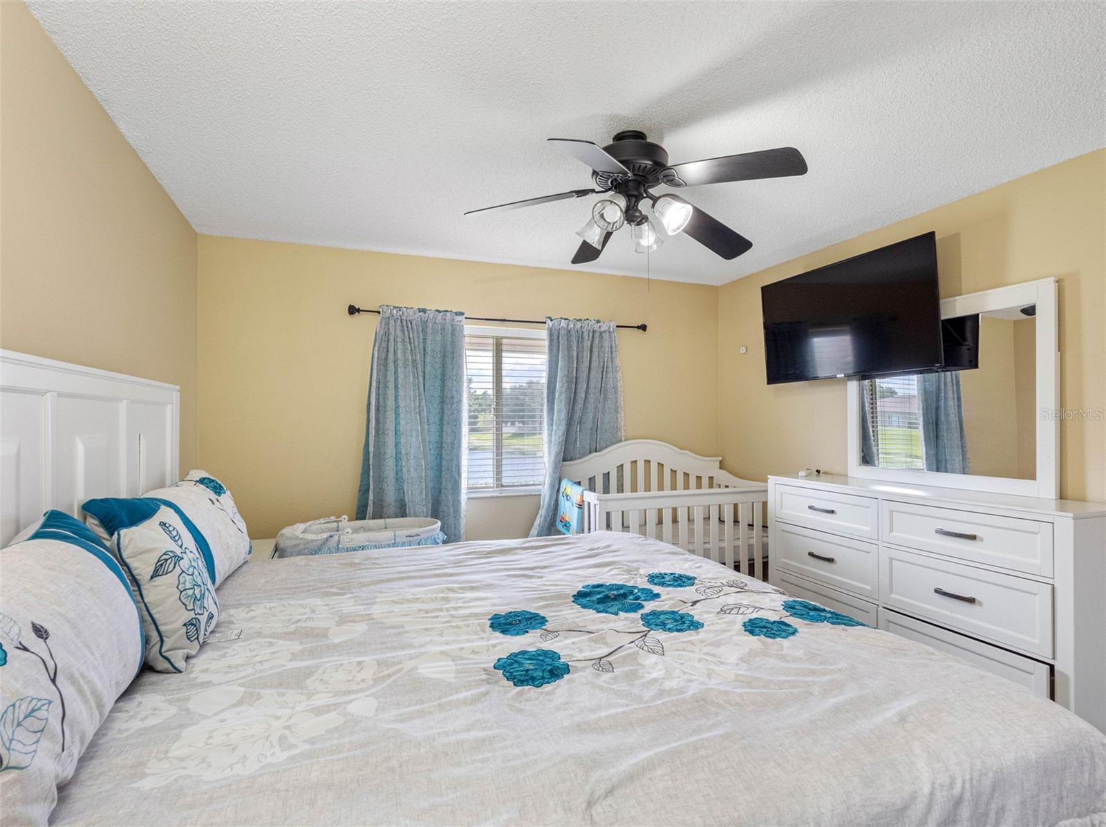 Image 16 of 55 For 13313 Ashbark Court