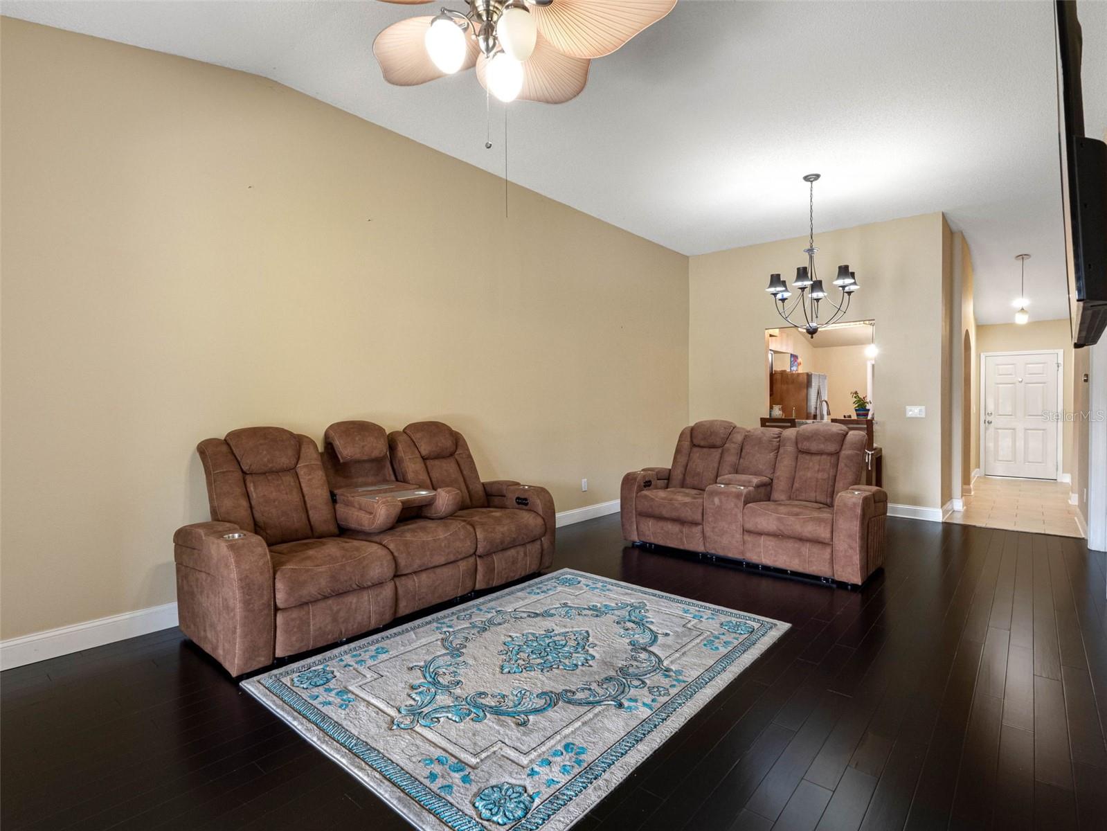 Image 4 of 55 For 13313 Ashbark Court