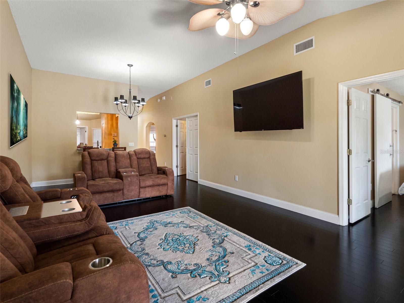 Image 6 of 55 For 13313 Ashbark Court