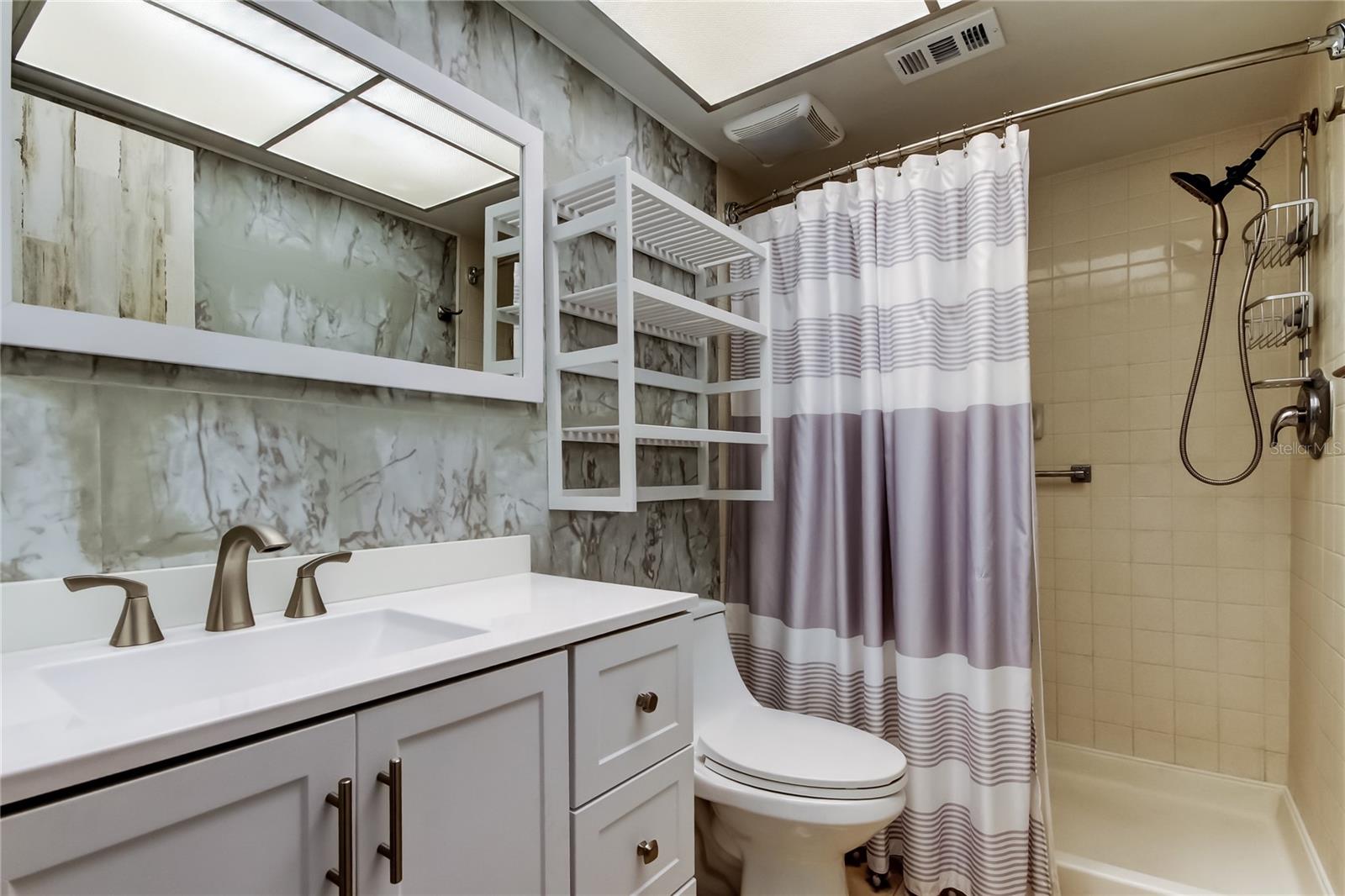 Image 11 of 70 For 2380 Shelly Drive B