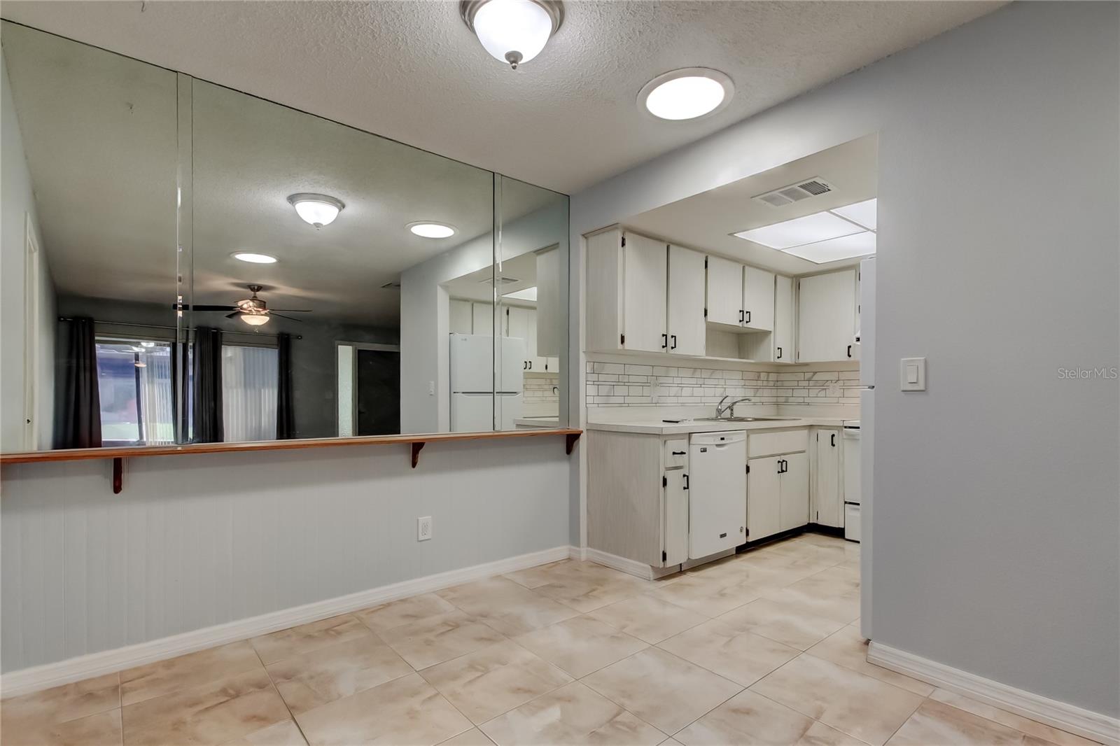 Image 25 of 70 For 2380 Shelly Drive B
