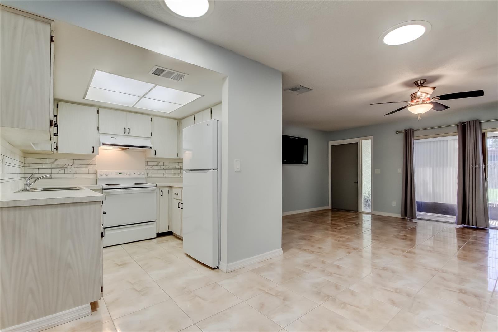 Image 26 of 70 For 2380 Shelly Drive B
