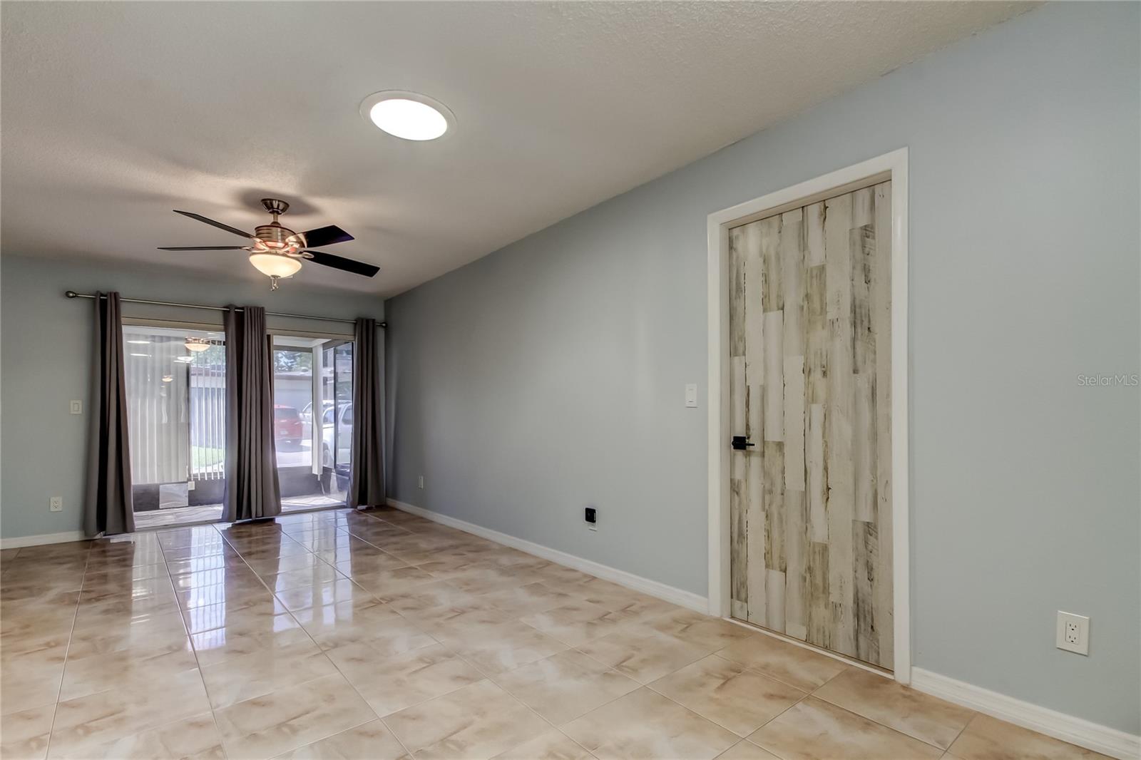 Image 27 of 70 For 2380 Shelly Drive B
