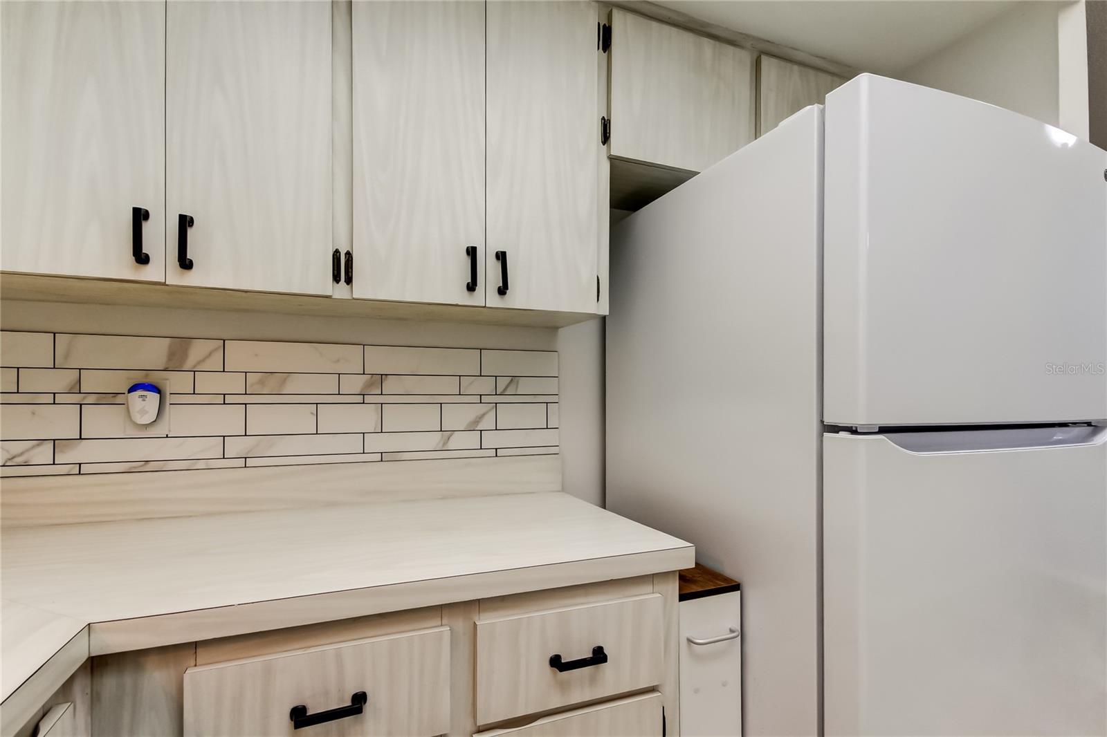 Image 32 of 70 For 2380 Shelly Drive B