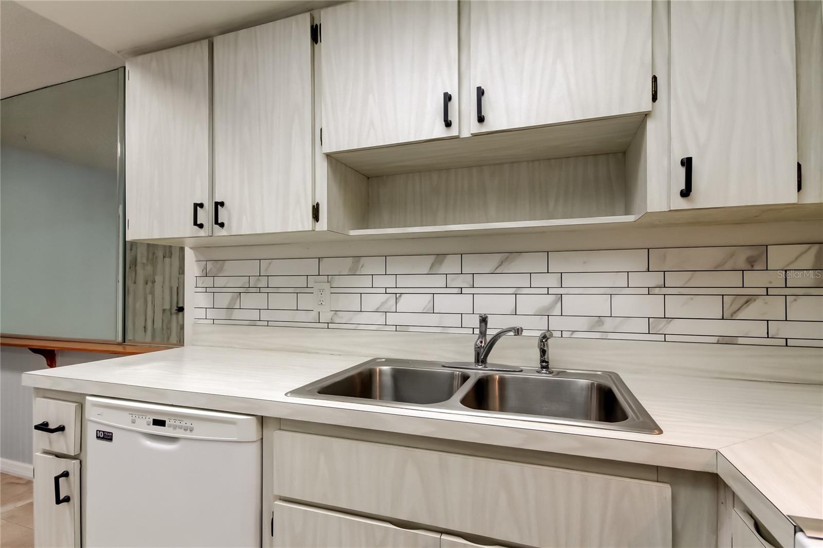 Image 33 of 70 For 2380 Shelly Drive B