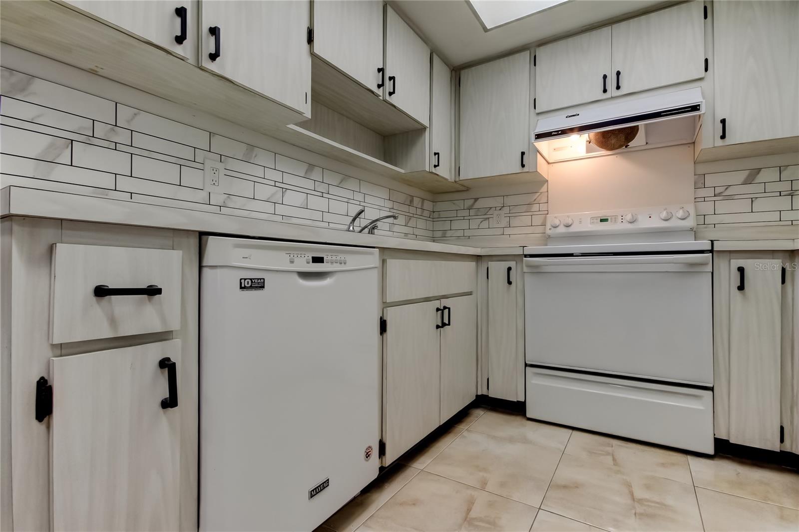 Image 34 of 70 For 2380 Shelly Drive B