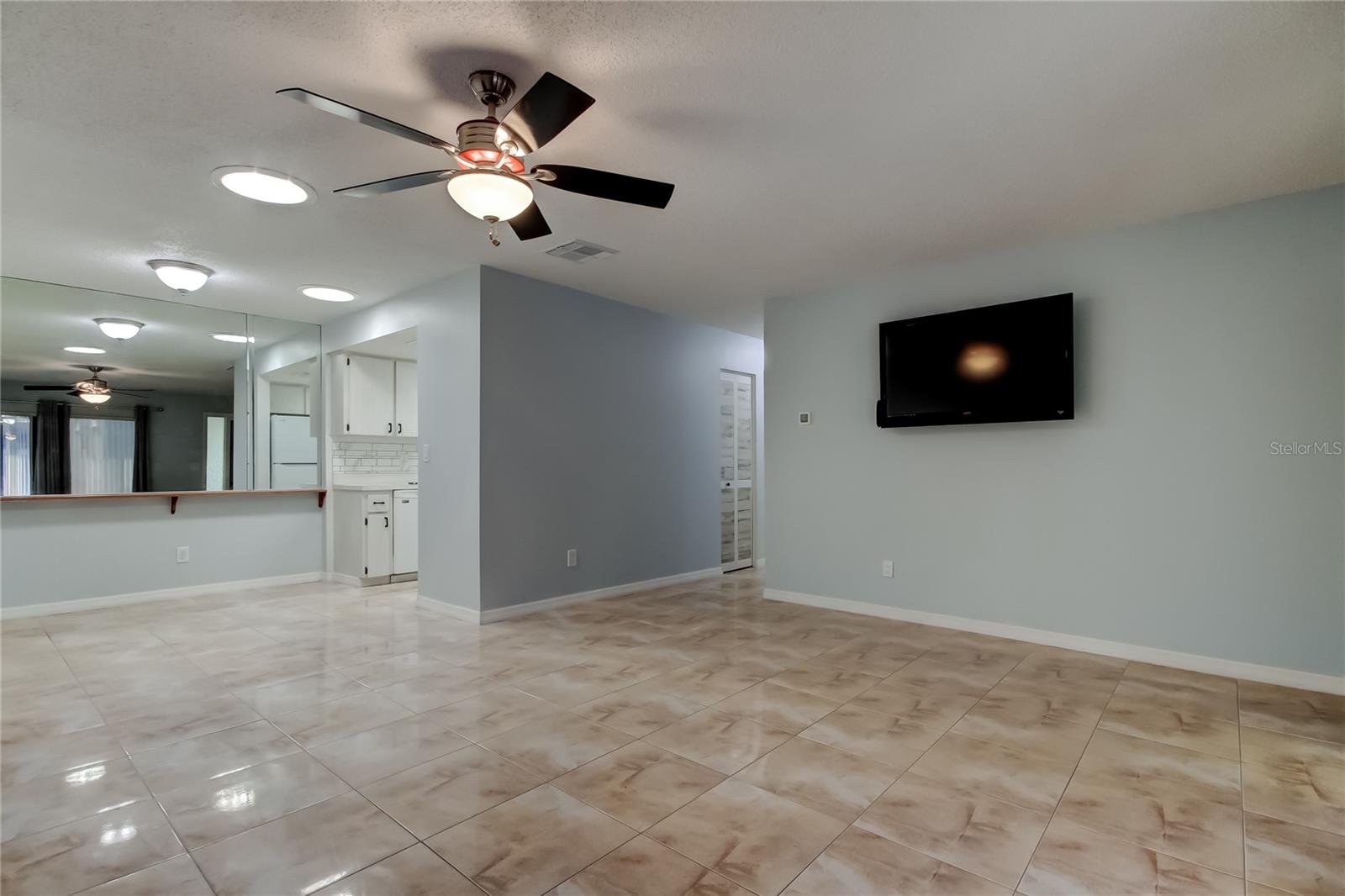 Image 39 of 70 For 2380 Shelly Drive B