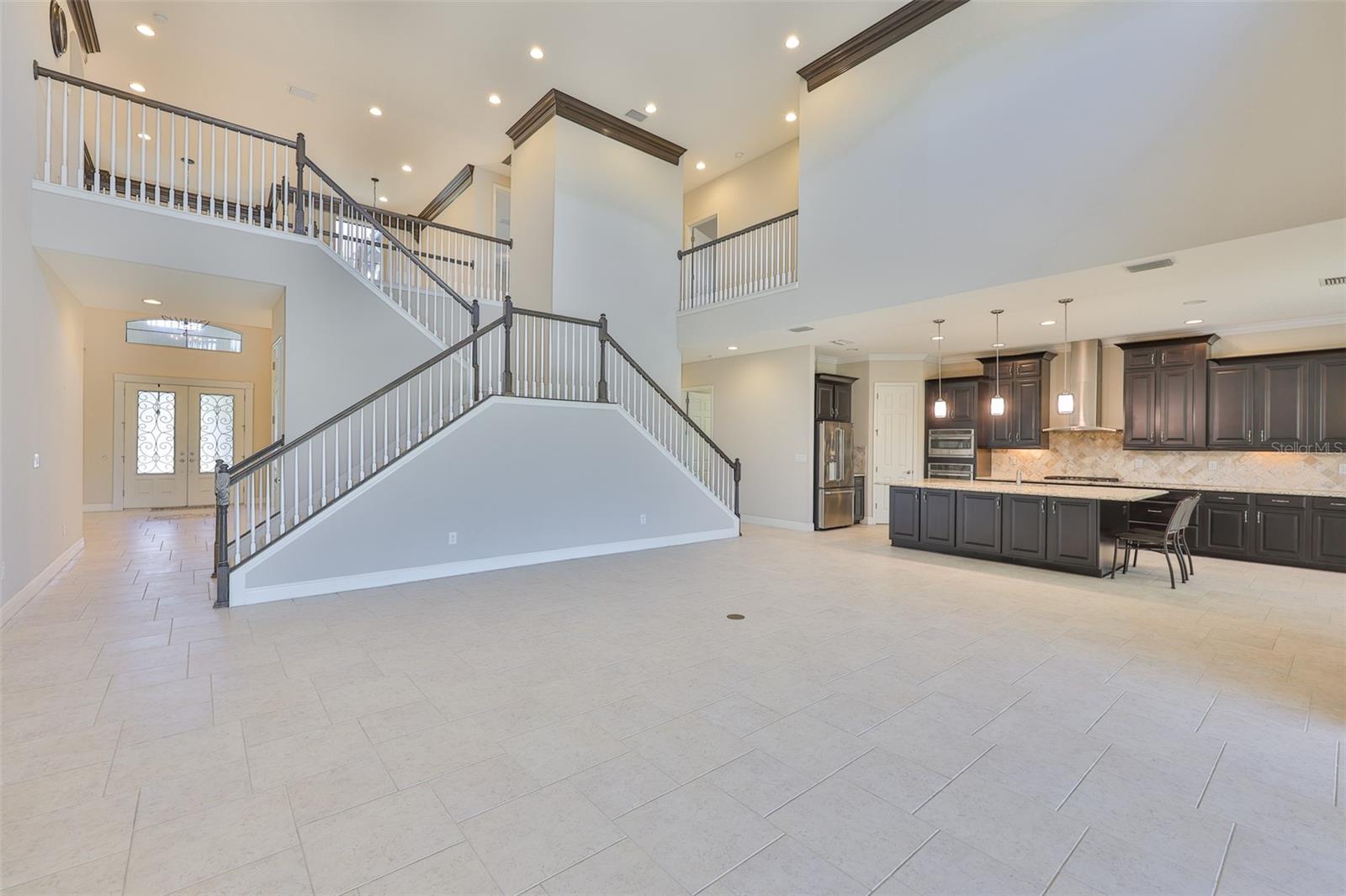 Listing photo id 21 for 6913 Park Strand Drive