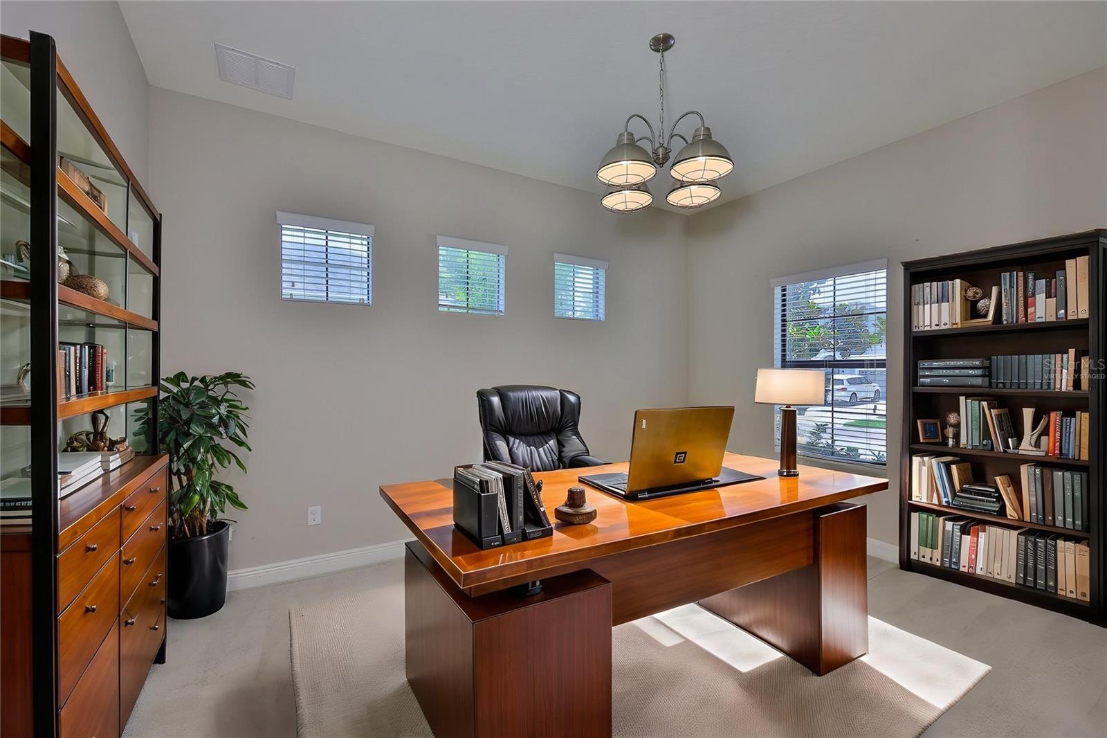 Listing photo id 34 for 6913 Park Strand Drive