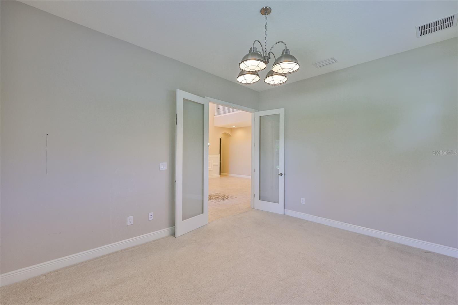Listing photo id 36 for 6913 Park Strand Drive