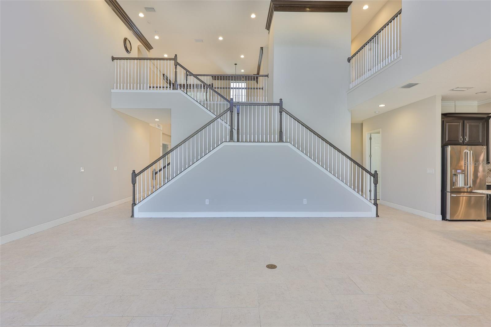 Listing photo id 37 for 6913 Park Strand Drive