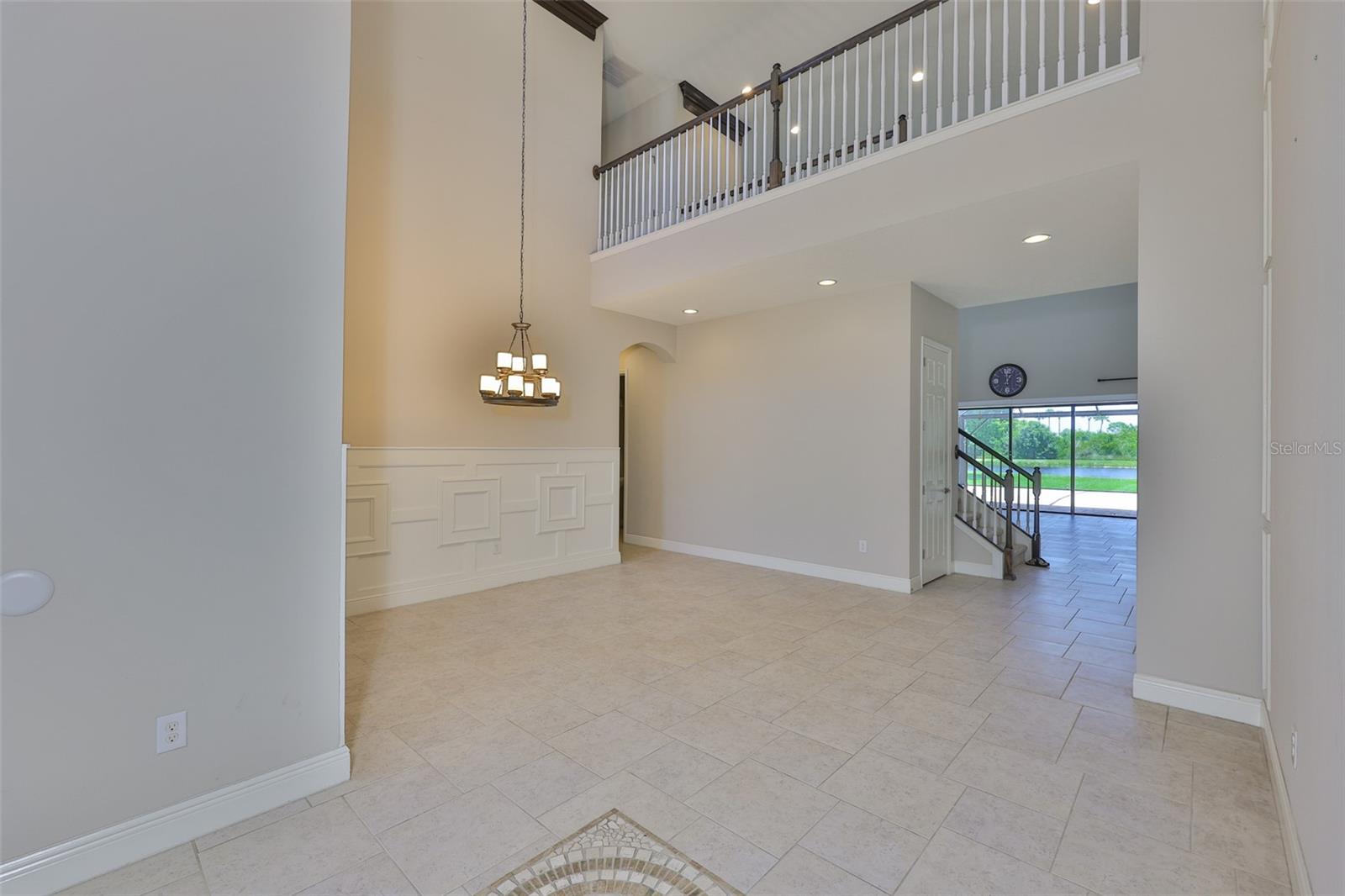 Listing photo id 39 for 6913 Park Strand Drive
