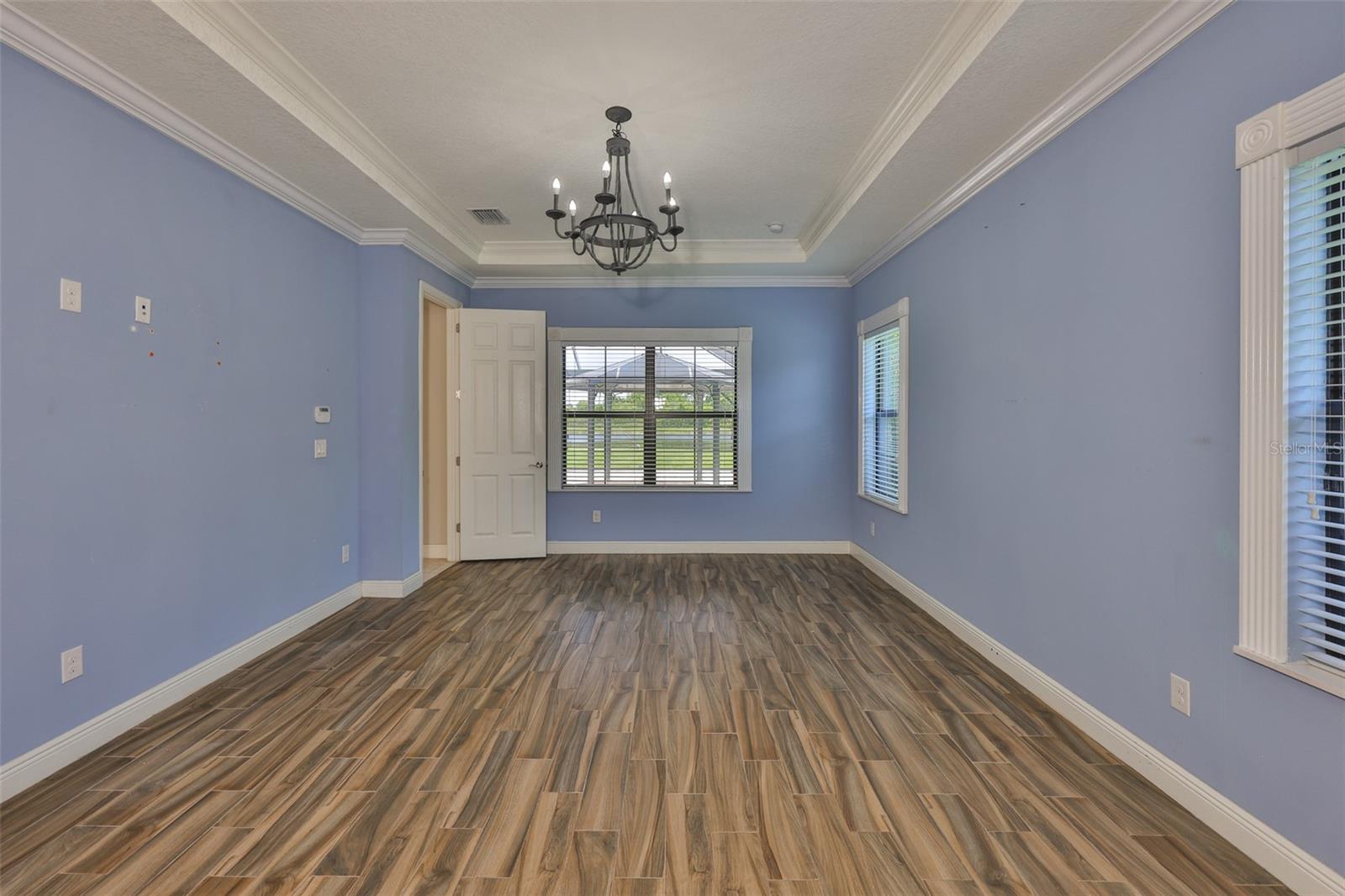 Listing photo id 41 for 6913 Park Strand Drive