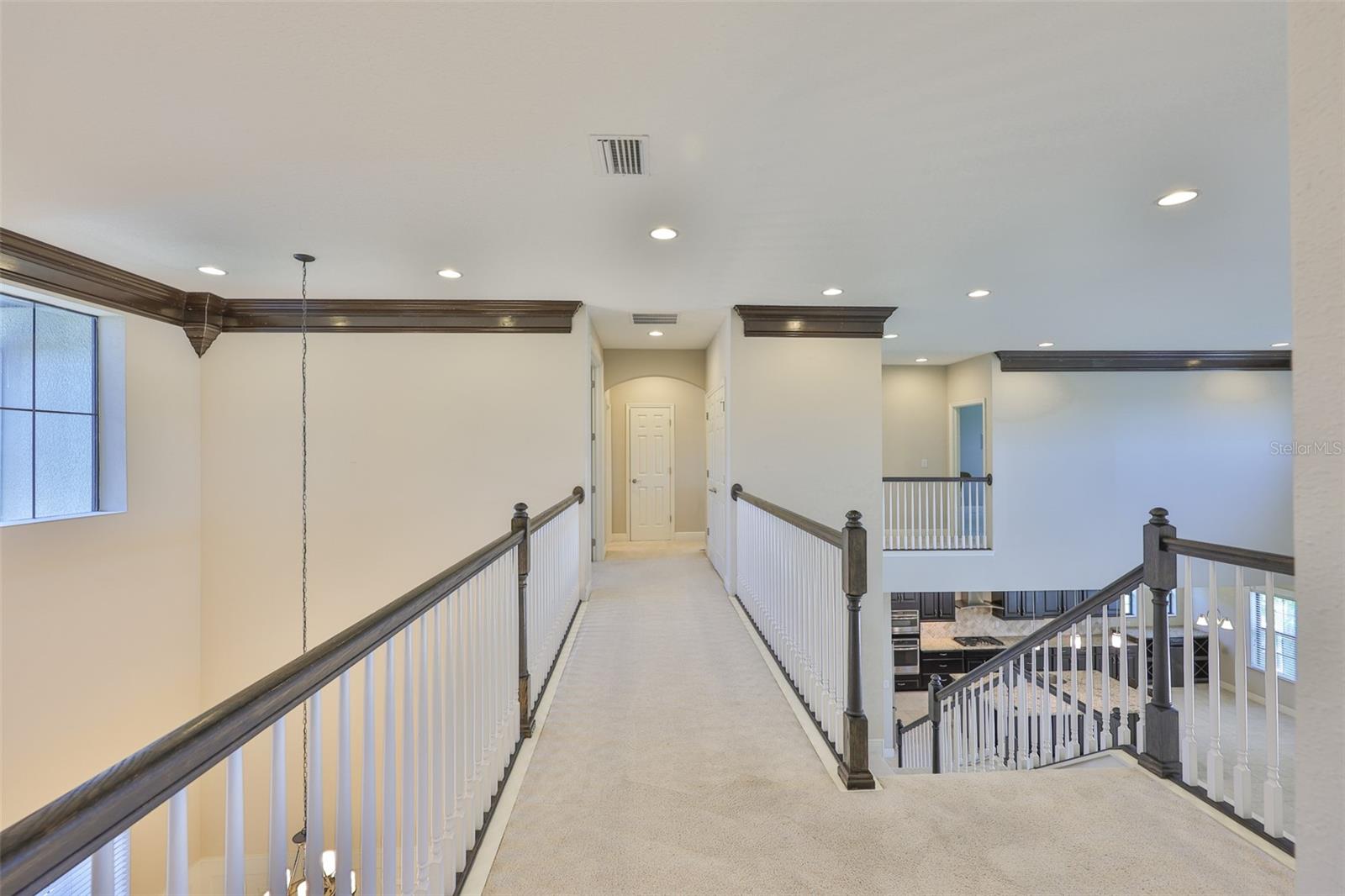 Listing photo id 50 for 6913 Park Strand Drive