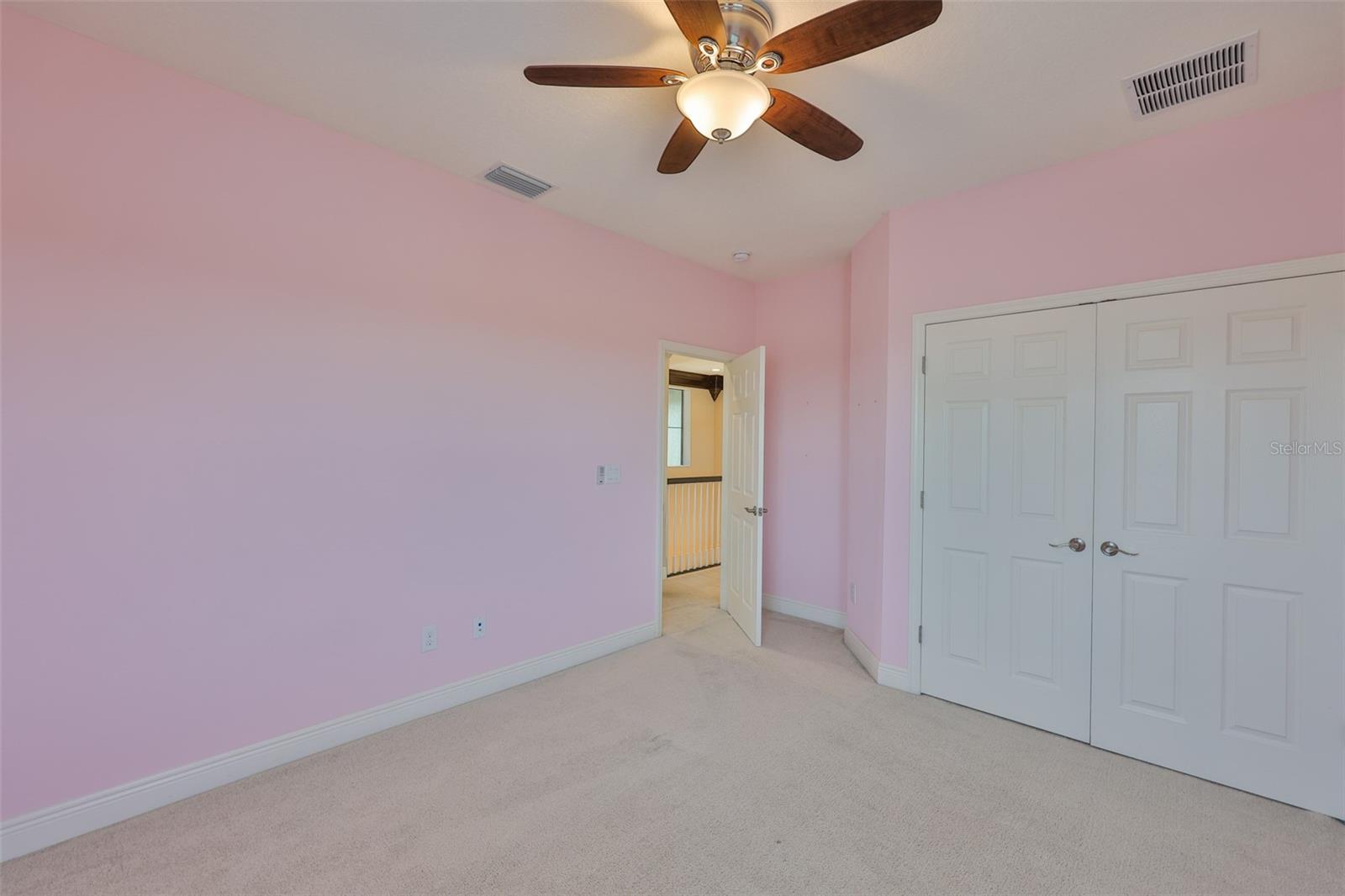Listing photo id 54 for 6913 Park Strand Drive