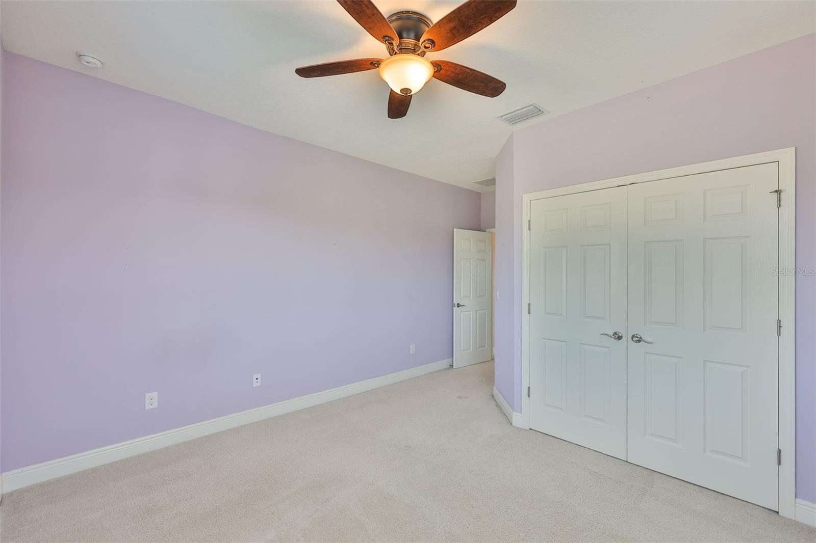 Listing photo id 57 for 6913 Park Strand Drive