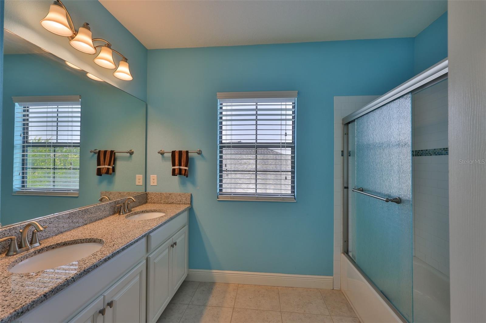 Listing photo id 58 for 6913 Park Strand Drive