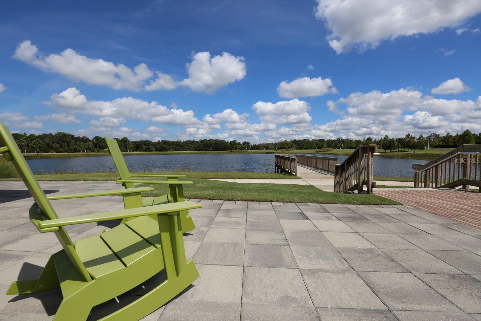 Listing photo id 82 for 6913 Park Strand Drive