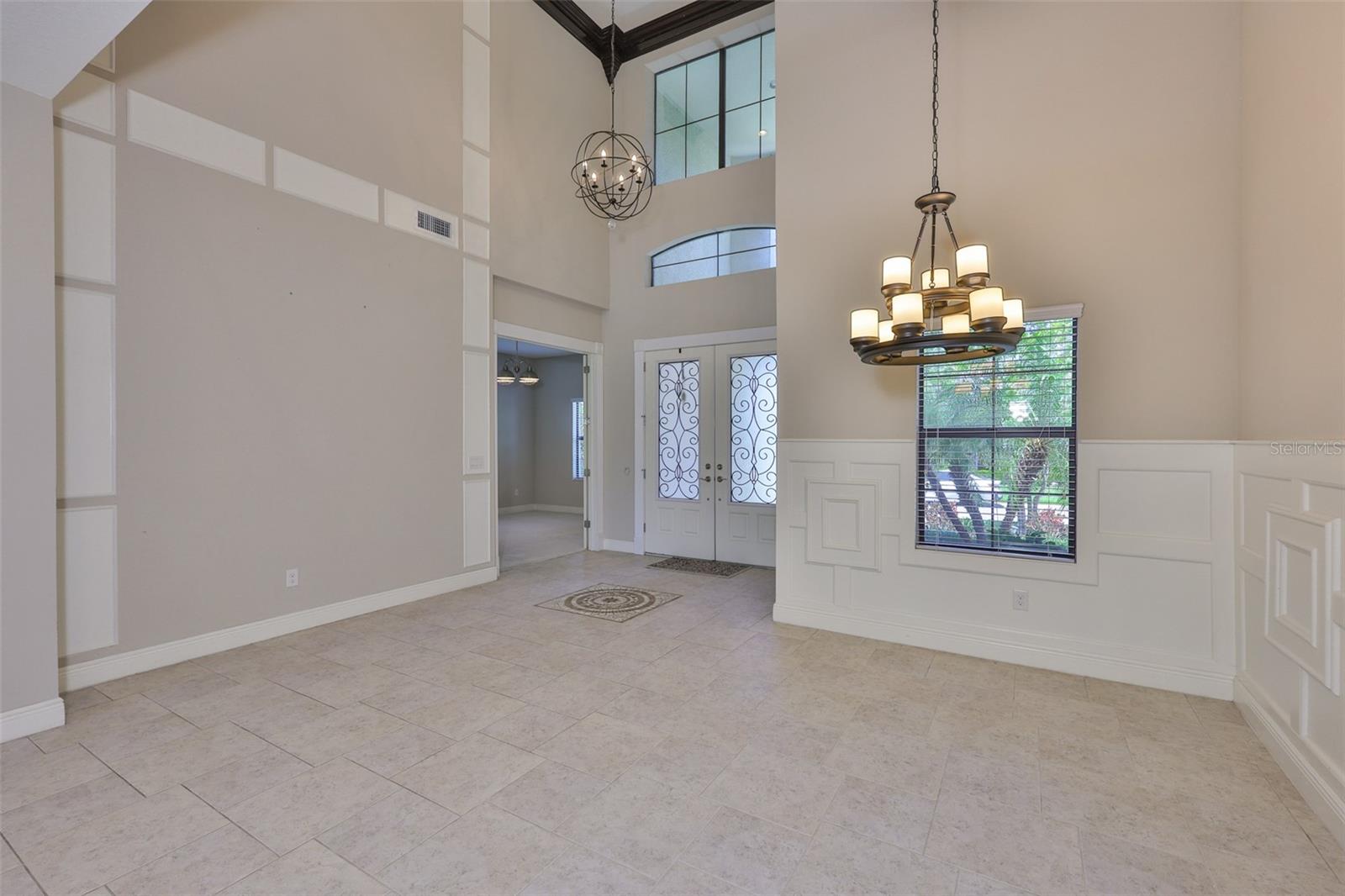 Listing photo id 7 for 6913 Park Strand Drive