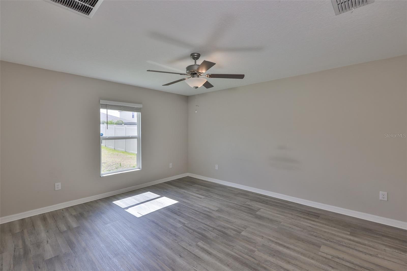 Image 13 of 29 For 15411 Miller Creek Drive