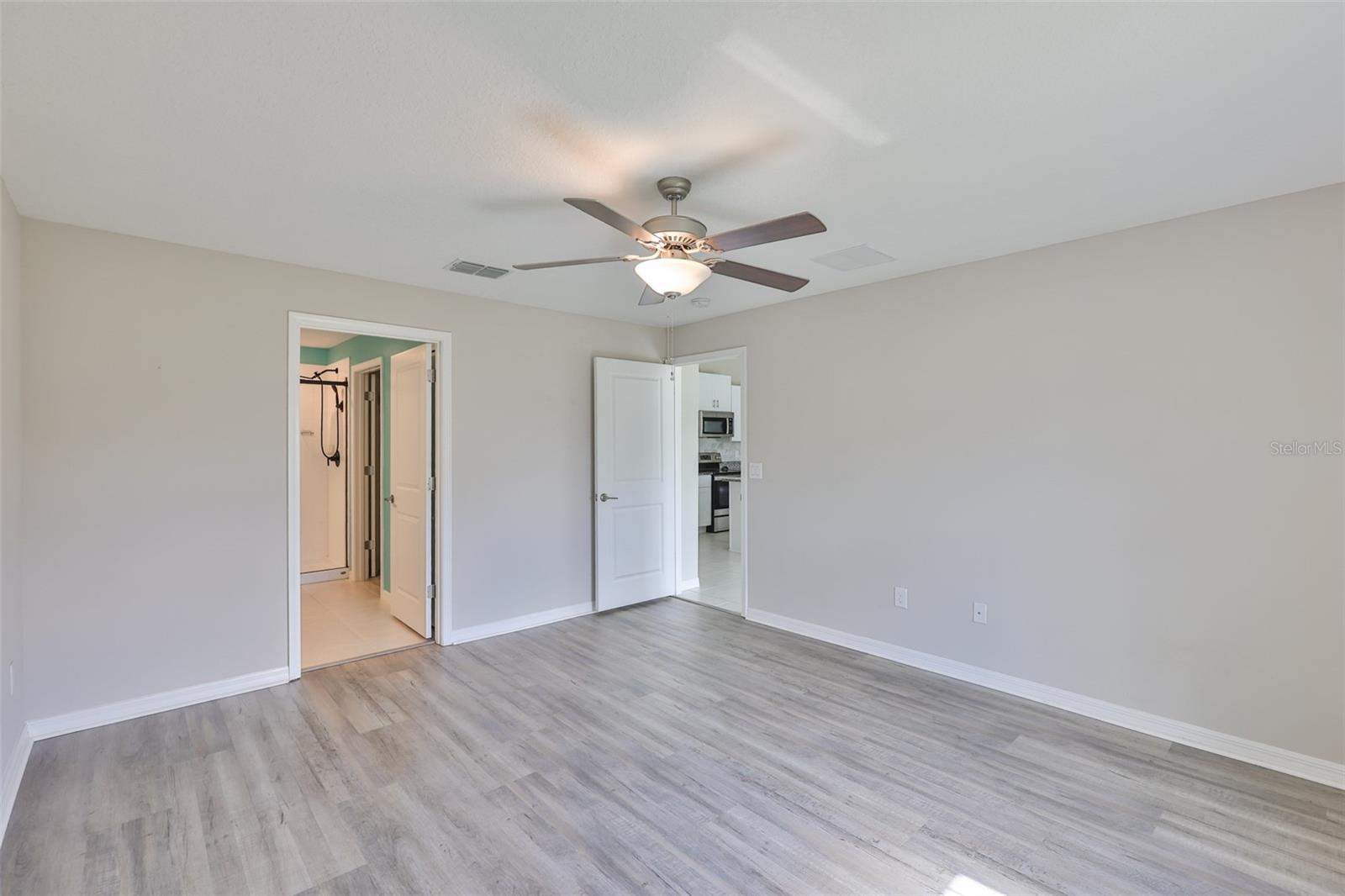 Image 15 of 29 For 15411 Miller Creek Drive