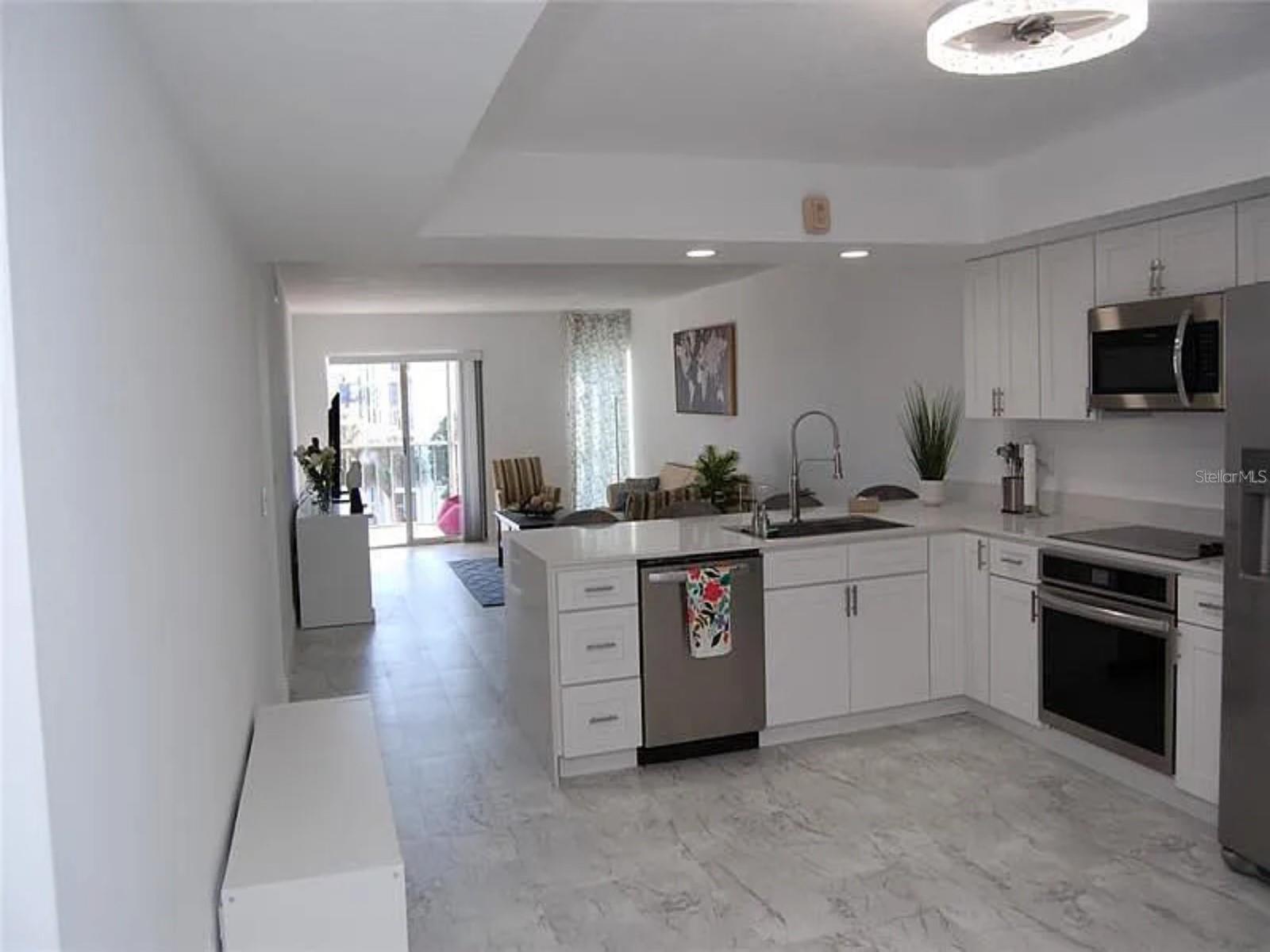 Image 3 of 24 For 4904 38th Way S 417