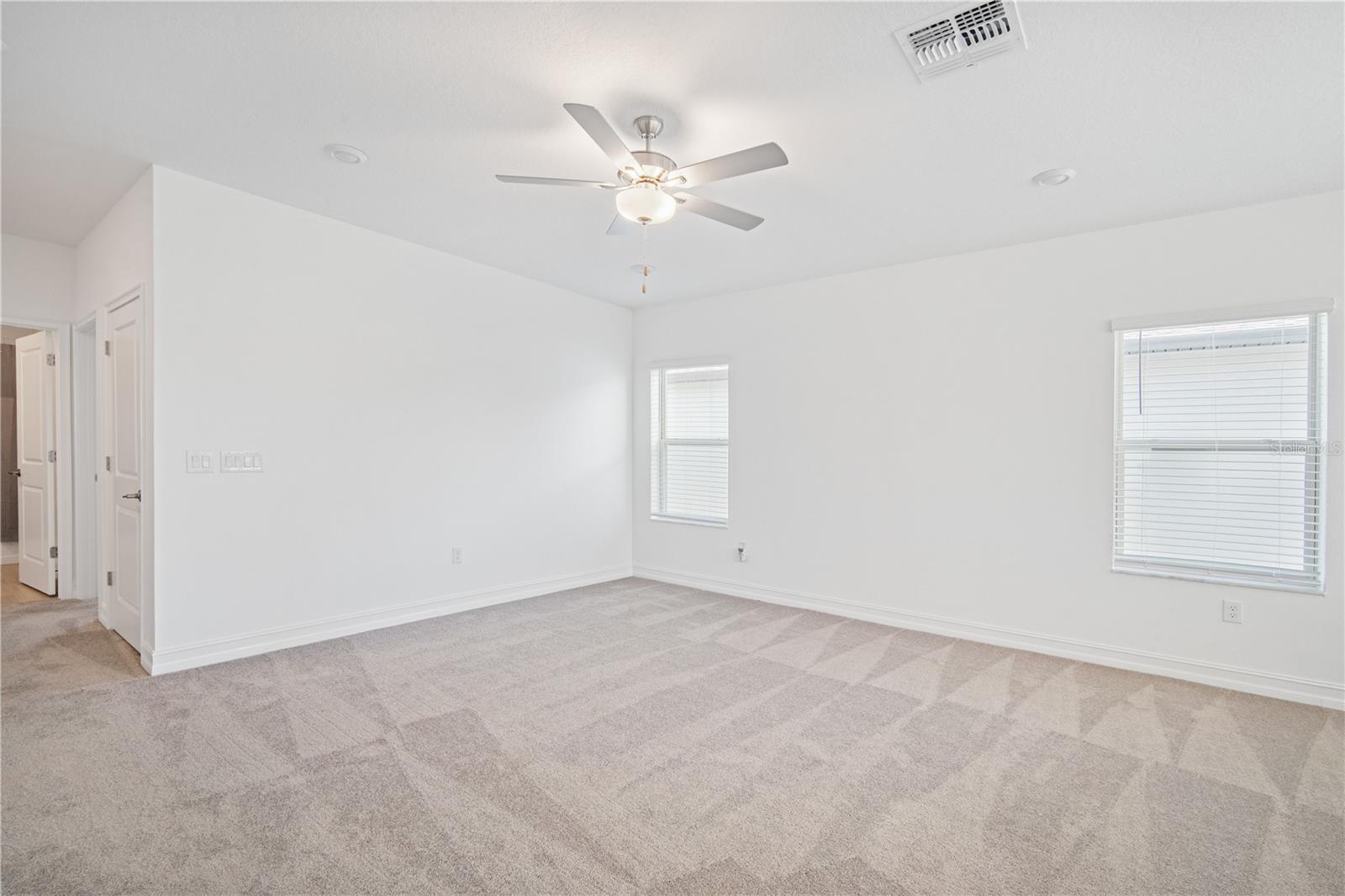 Image 13 of 28 For 7703 Kissimmee Street