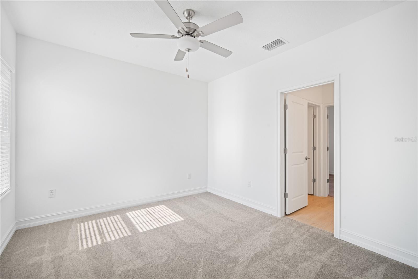 Image 19 of 28 For 7703 Kissimmee Street