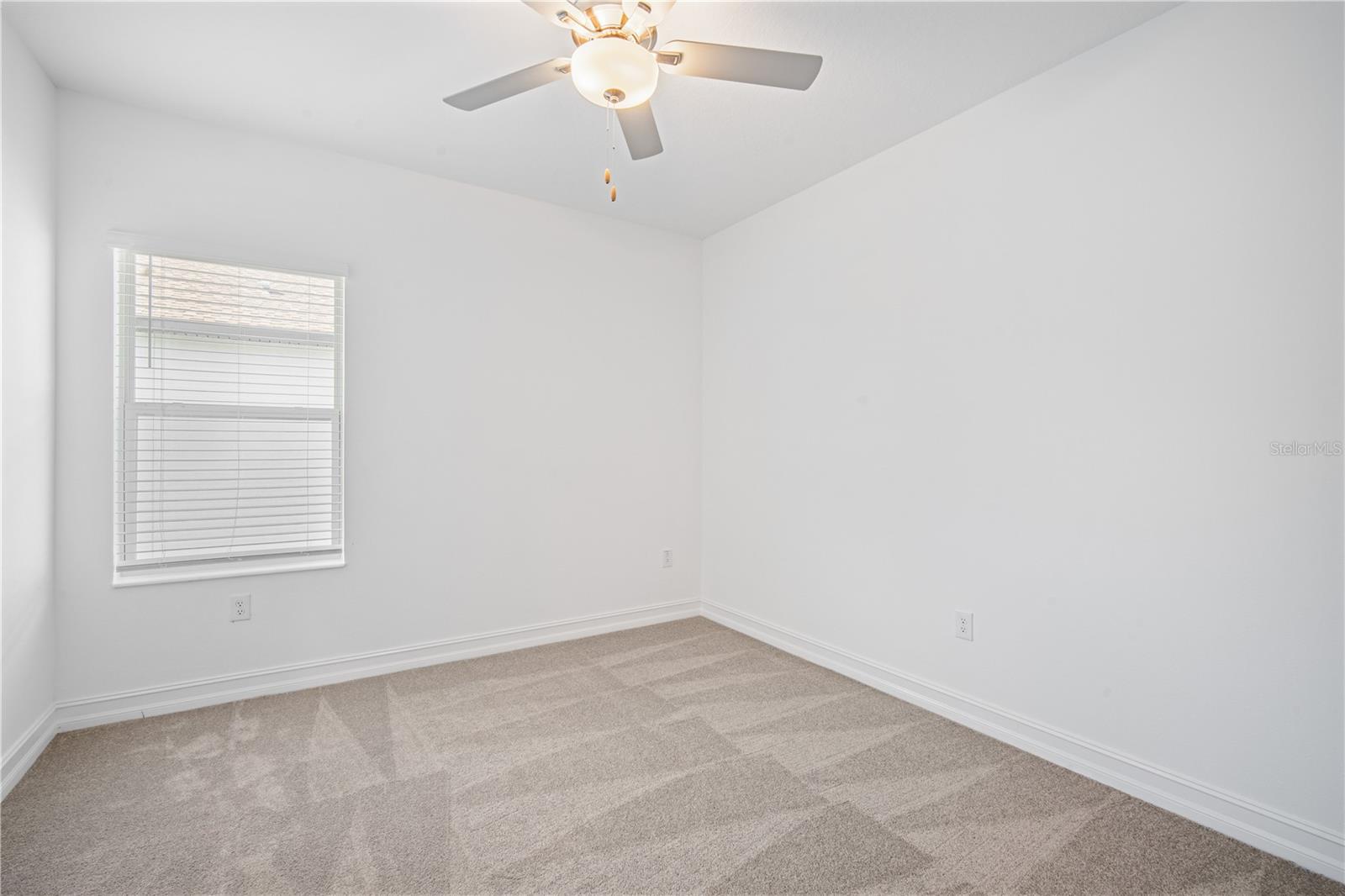 Image 22 of 28 For 7703 Kissimmee Street