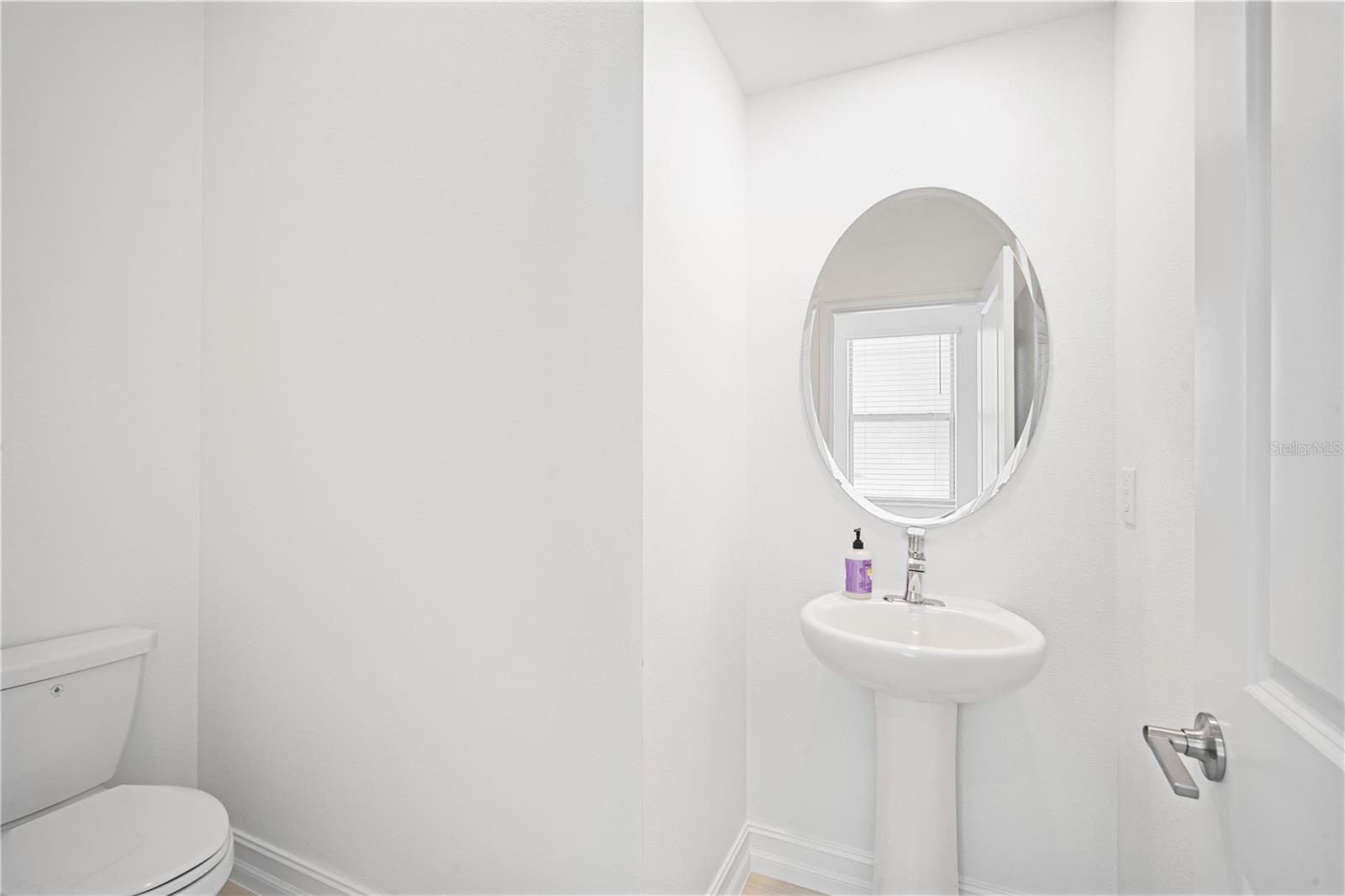 Image 4 of 28 For 7703 Kissimmee Street