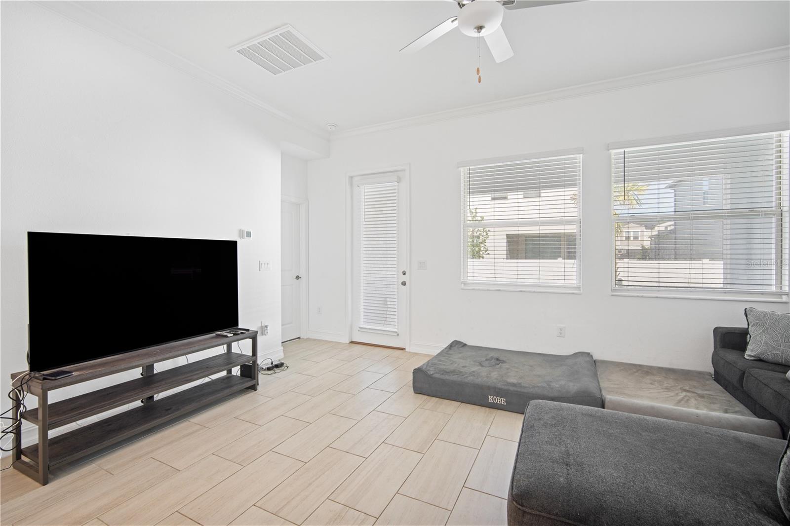Image 7 of 28 For 7703 Kissimmee Street
