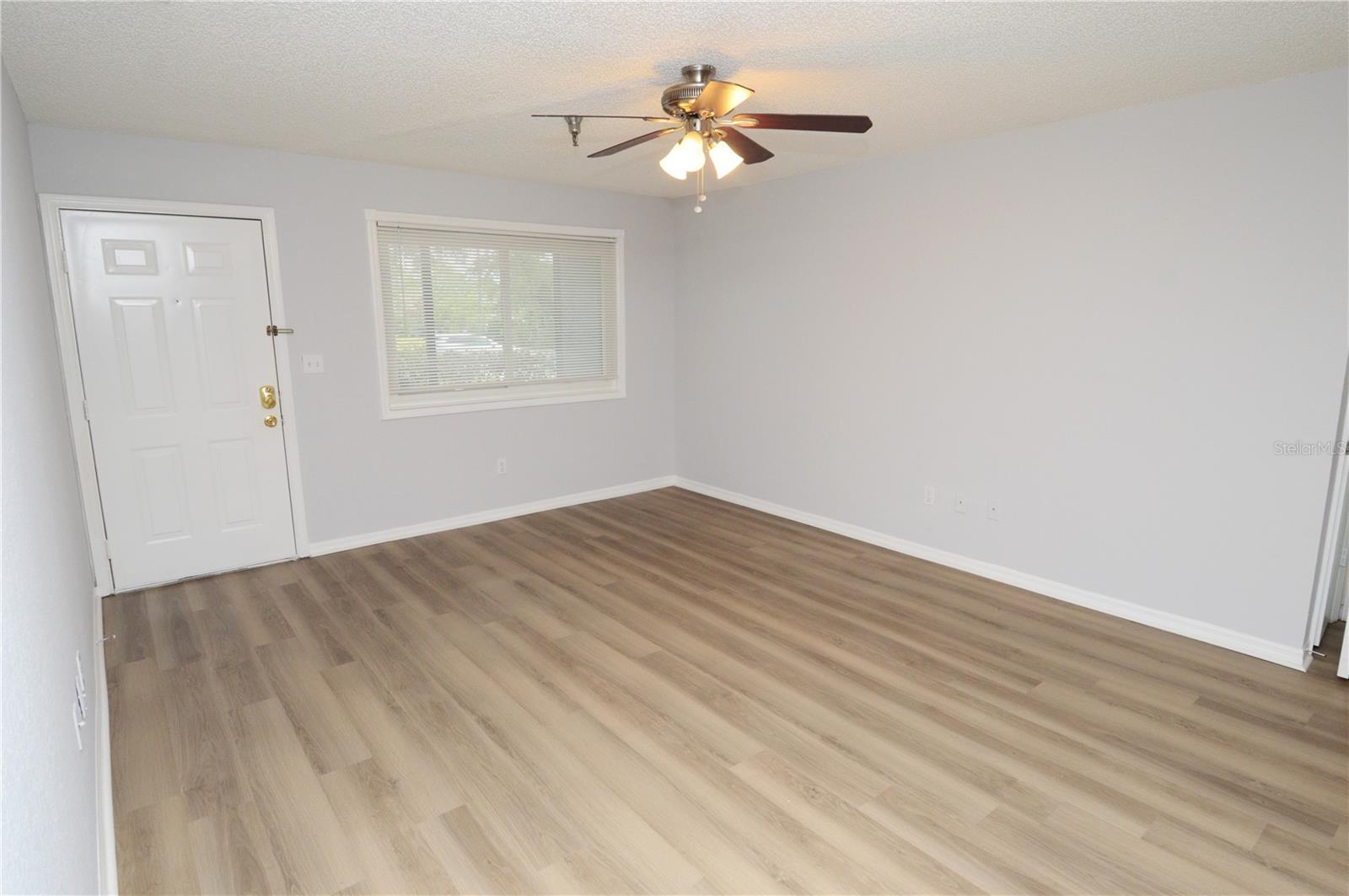 Image 20 of 100 For 10265 Gandy Boulevard N 1005
