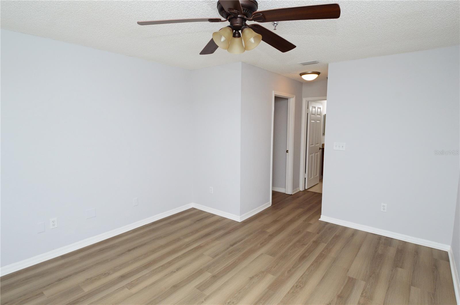 Image 42 of 100 For 10265 Gandy Boulevard N 1005