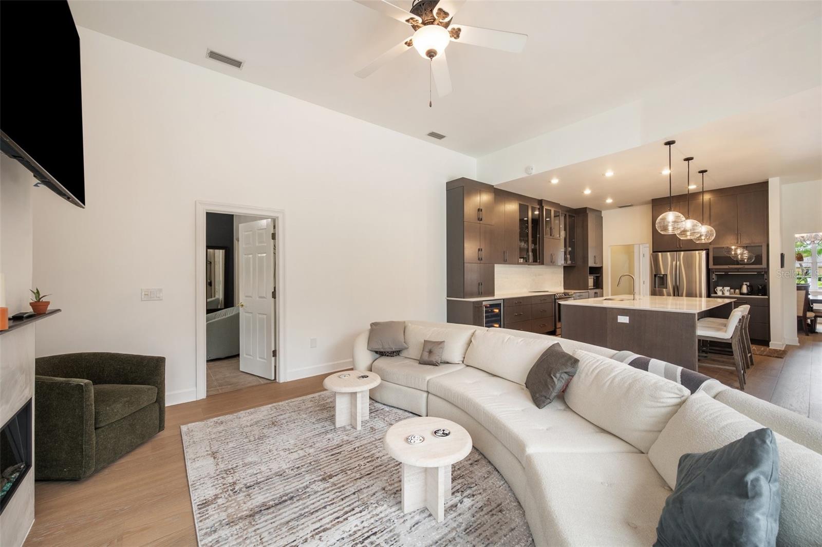 Image 21 of 80 For 6212 Nimes Court