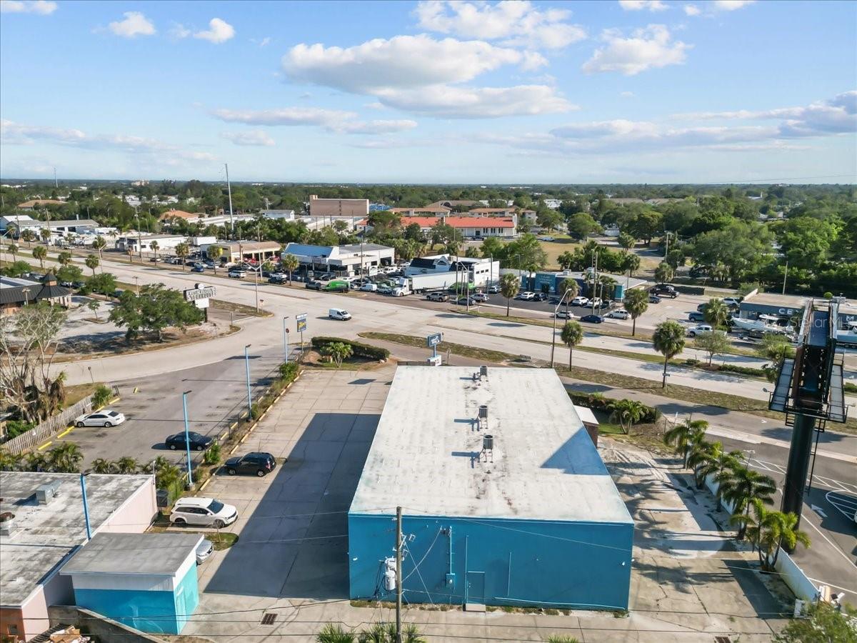 Image 10 of 14 For 3350 Tyrone Boulevard N