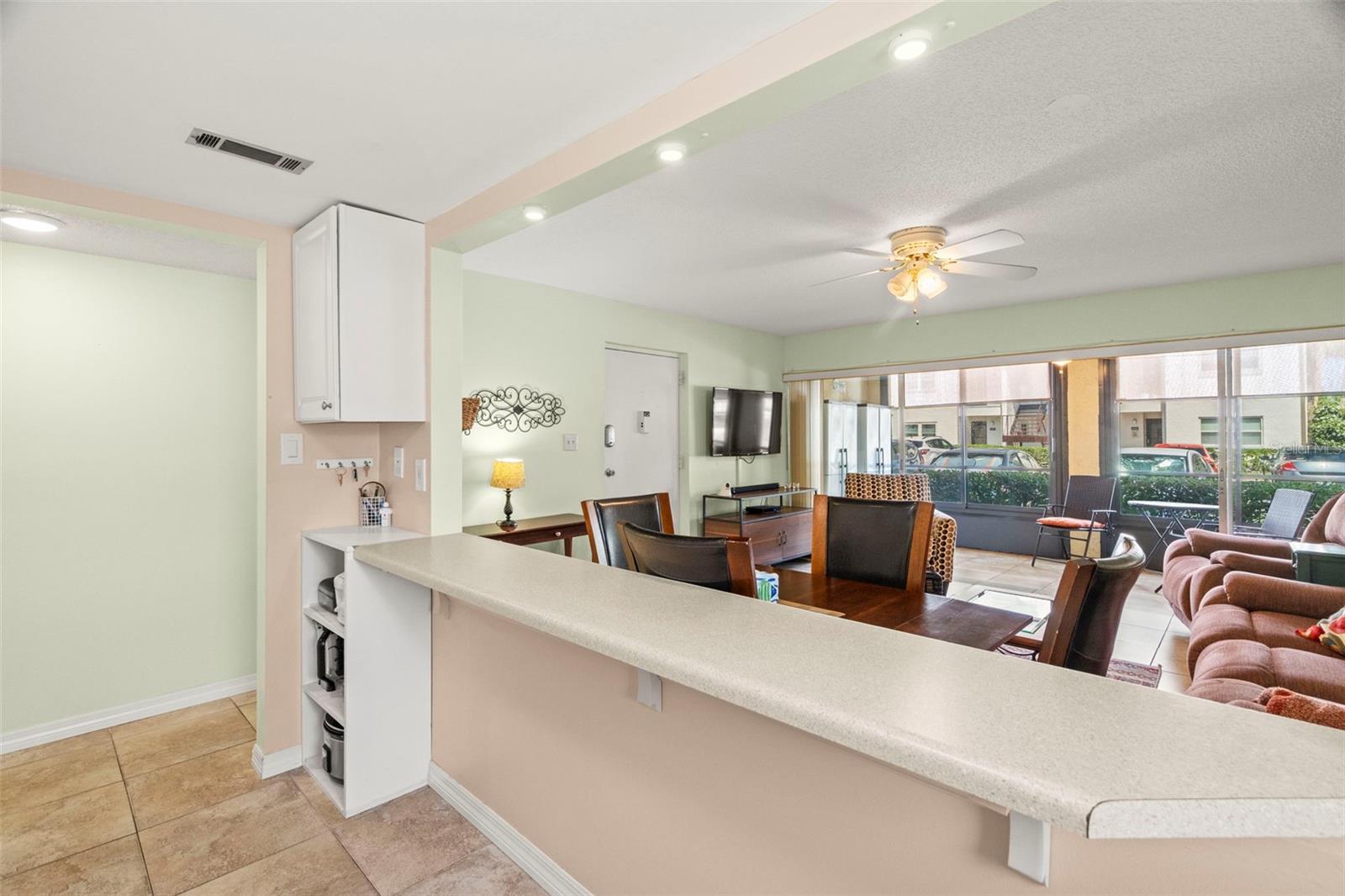 Image 9 of 28 For 7701 Starkey Road 601