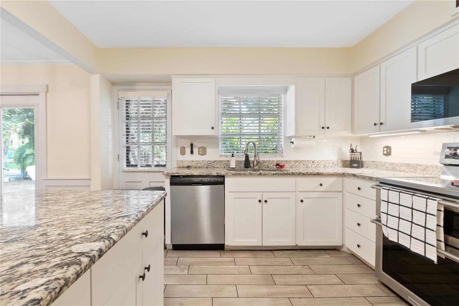 Image 17 of 38 For 8350 40th Avenue N
