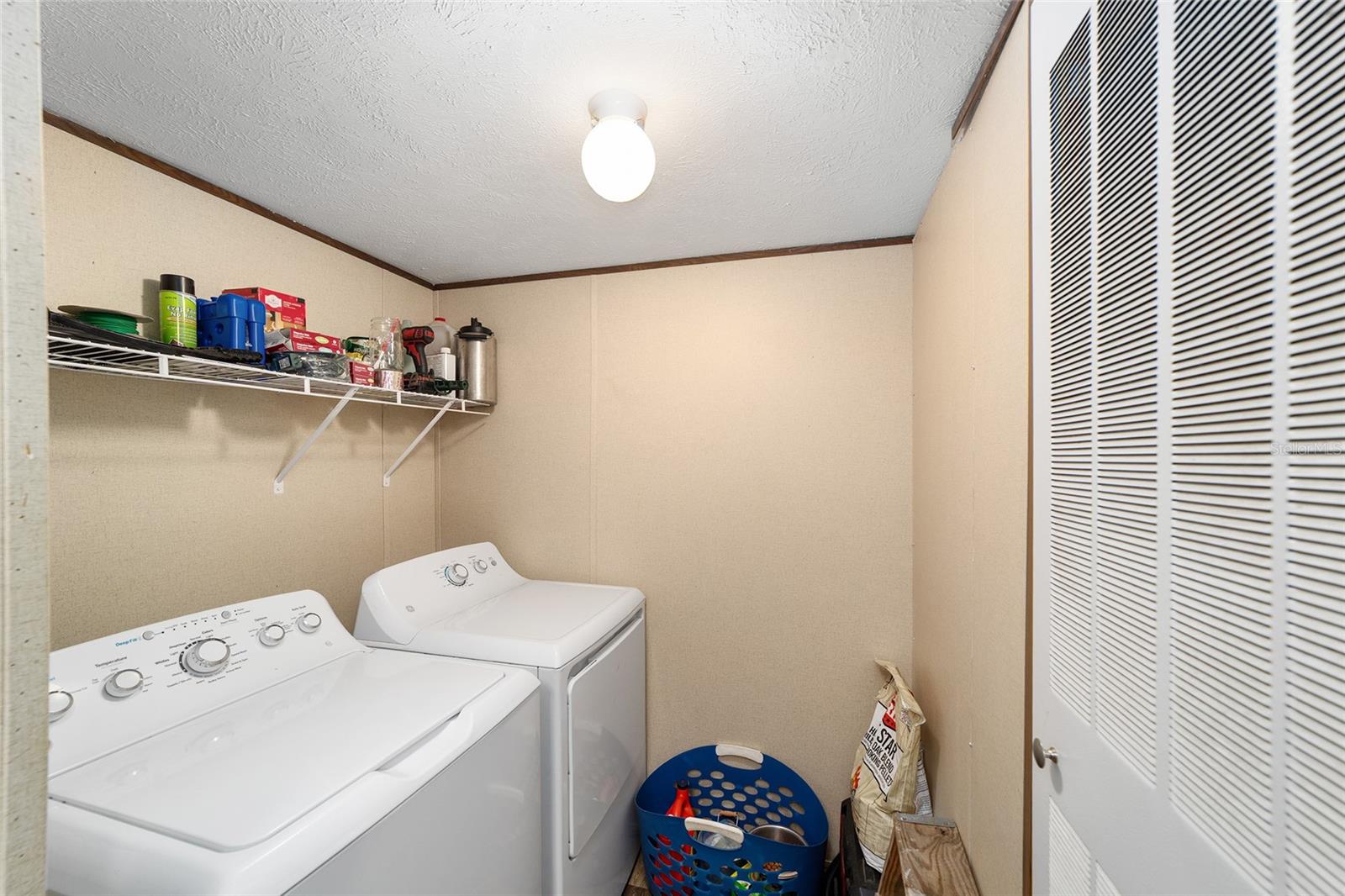 Image 10 of 39 For 9088 Berkshire Avenue