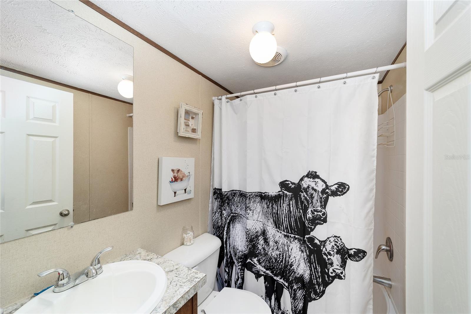 Image 14 of 39 For 9088 Berkshire Avenue